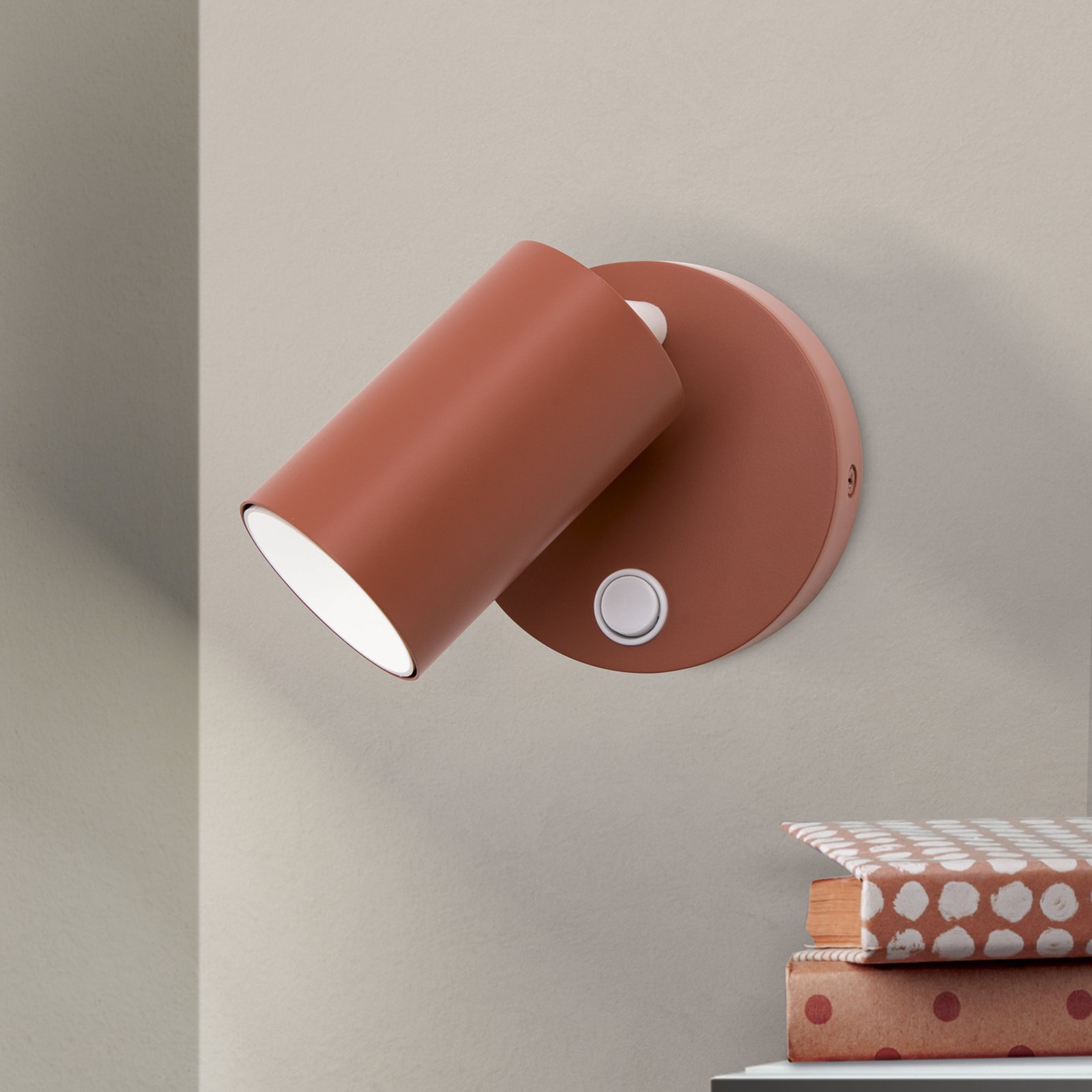 Penn wall spotlight, coral red, Ø 10.5 cm, steel/aluminium