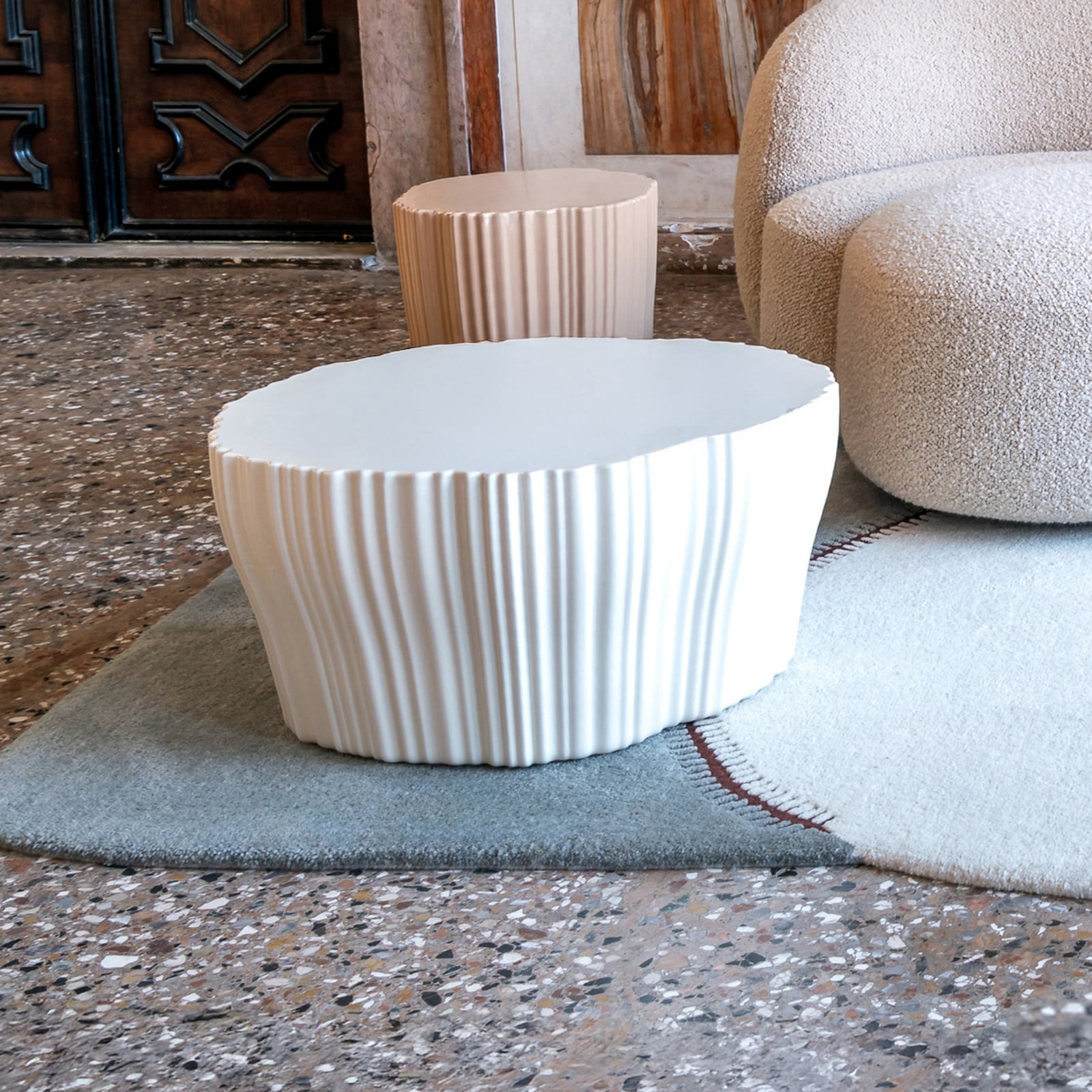 Corteza side table, cream, height 36 cm - Kartell