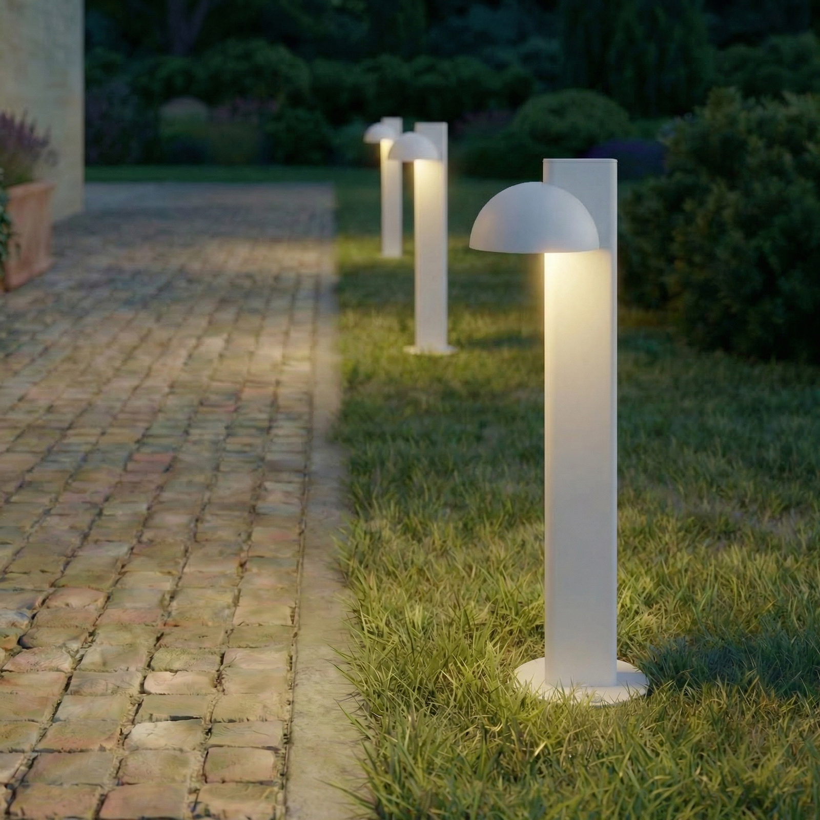 Candeeiro de caminho LED Lucande Velira, cinzento claro, 77 cm, 1 lâmpada, IP44