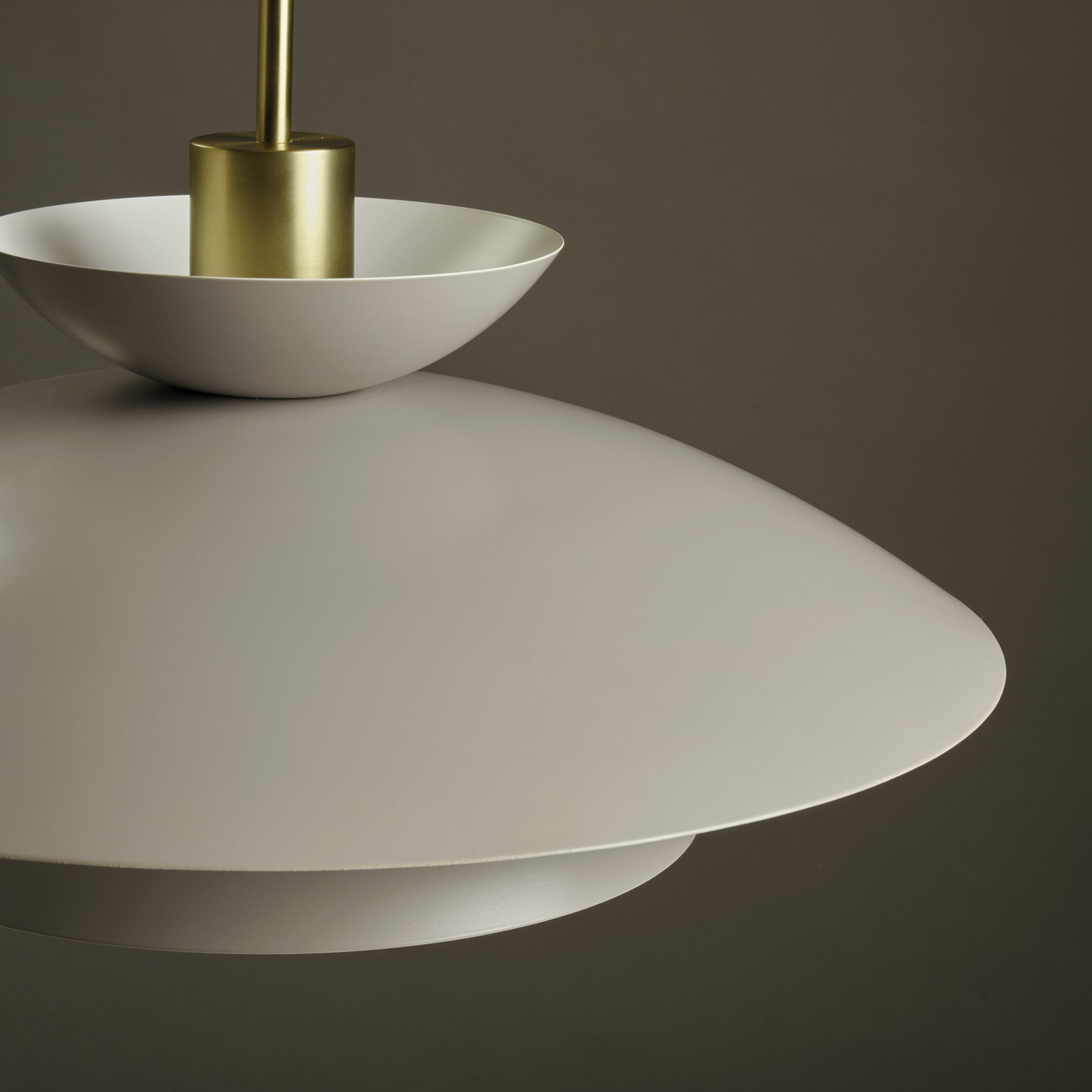 Kloé pendant light, dove grey, Ø 60 cm, metal