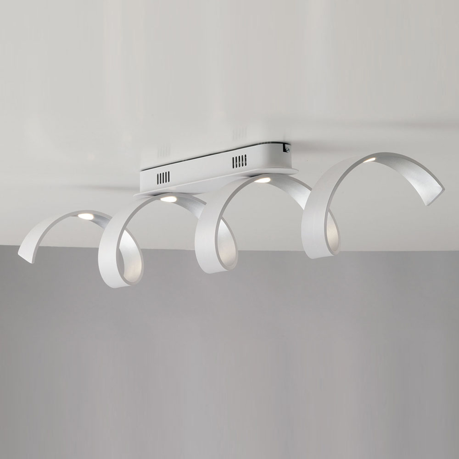 Plafonnier LED Helix en blanc-argenté