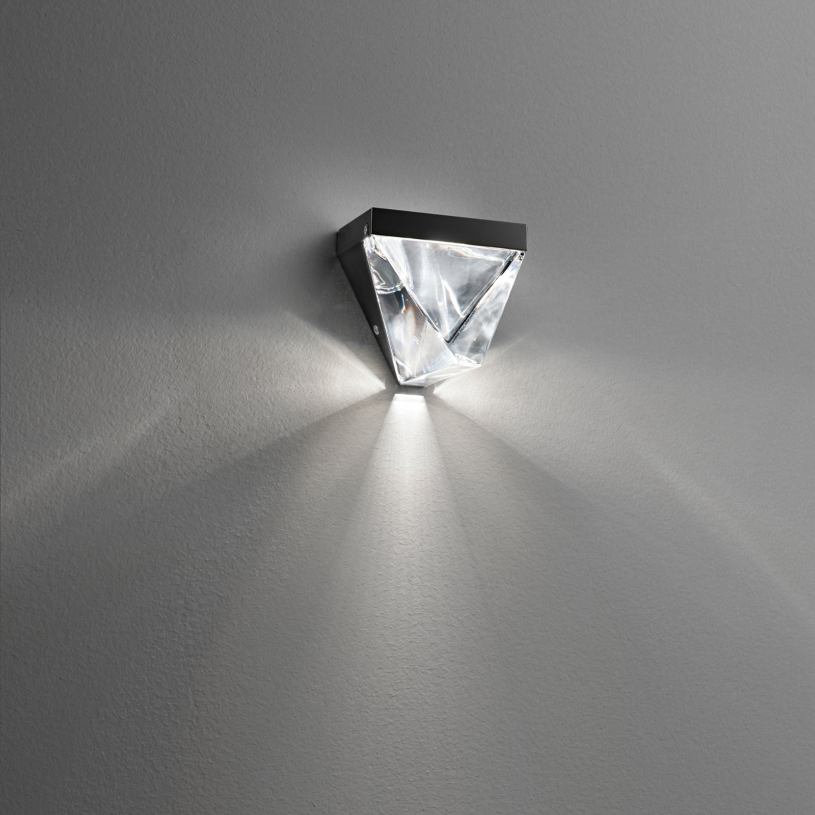 Fabbian Tripla - aplique LED de cristal, antracita