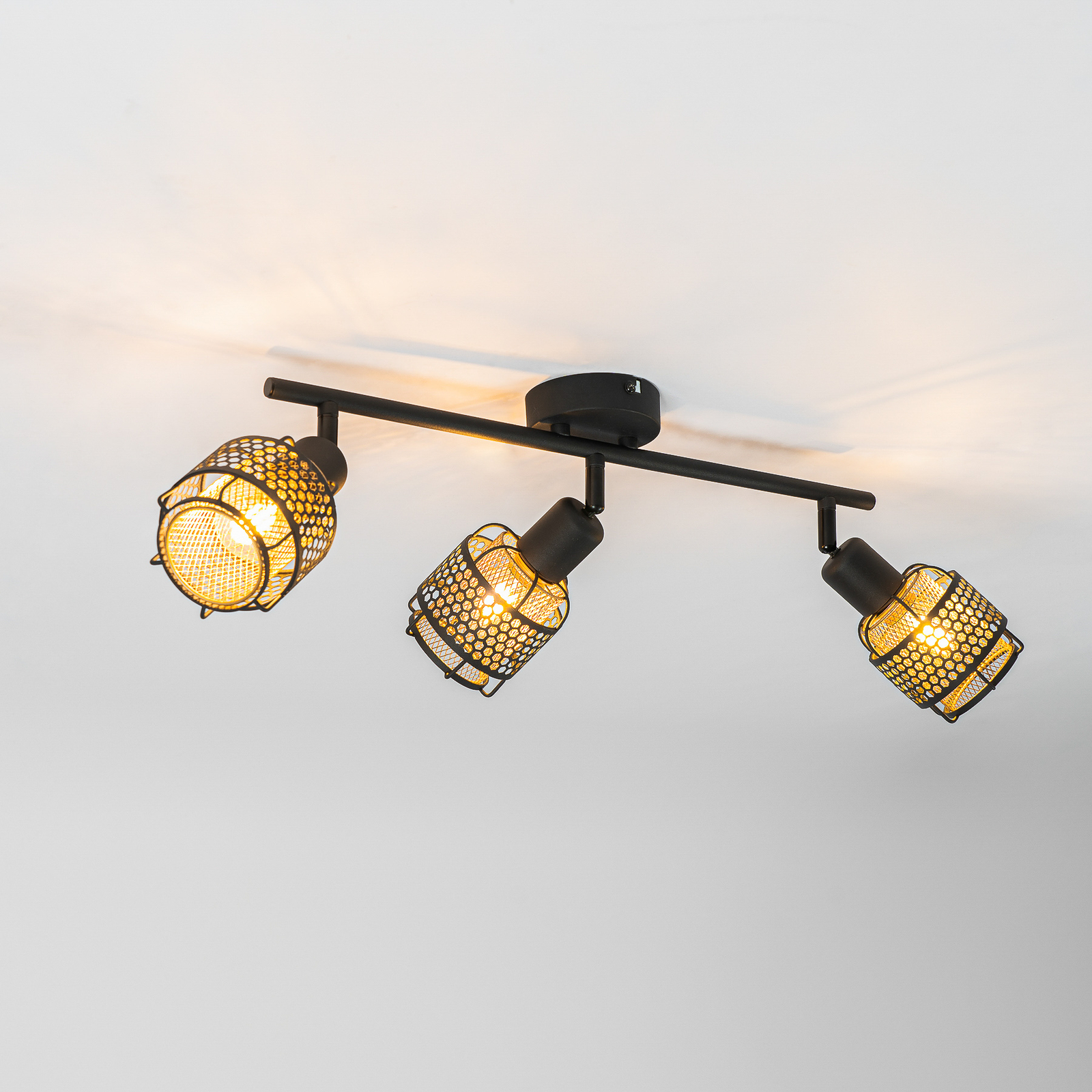 Lindby Eudoria ceiling spotlight 3-bulb black/gold