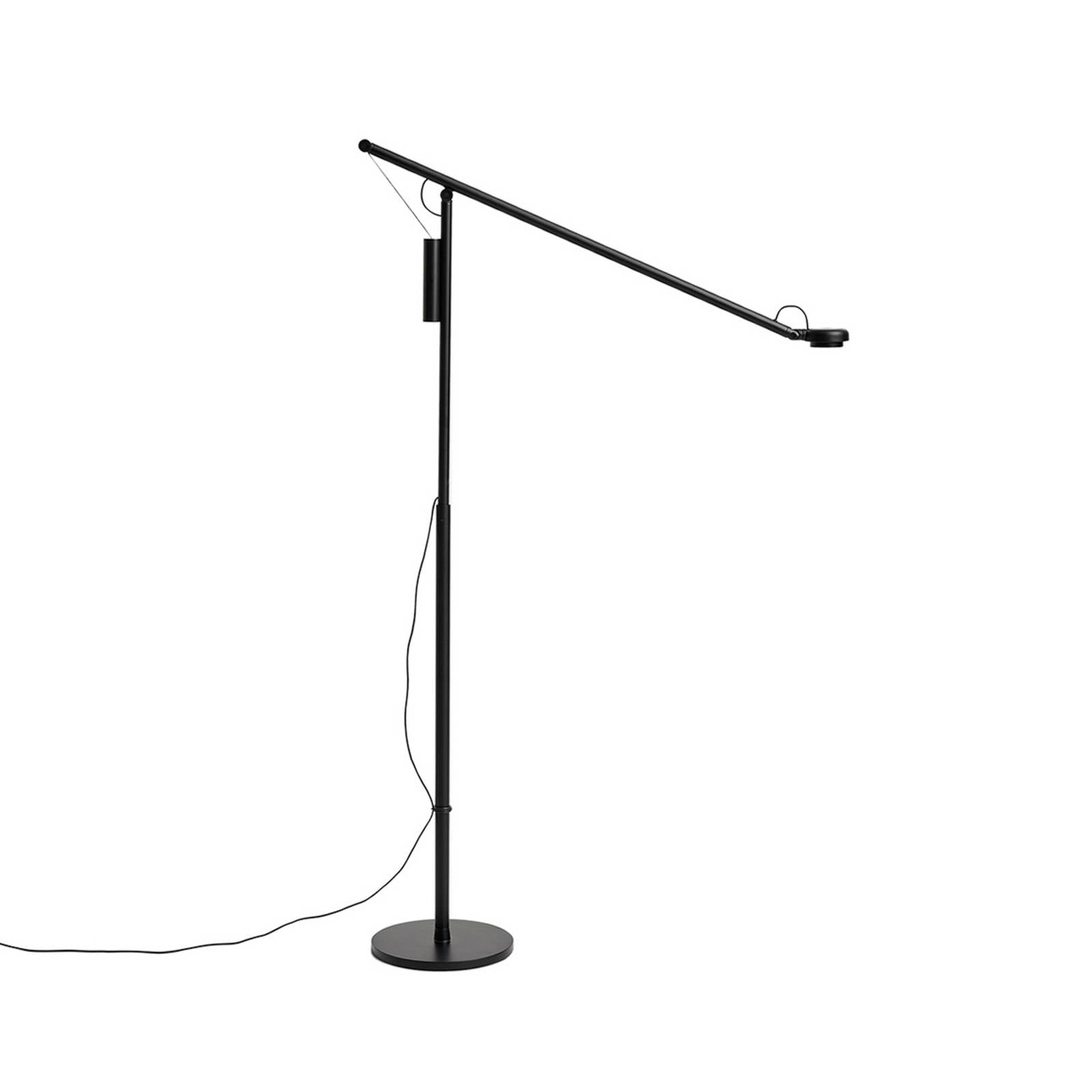 LED stojacia lampa HAY Fifty-Fifty, čierna, výška 135 cm, stmievateľné