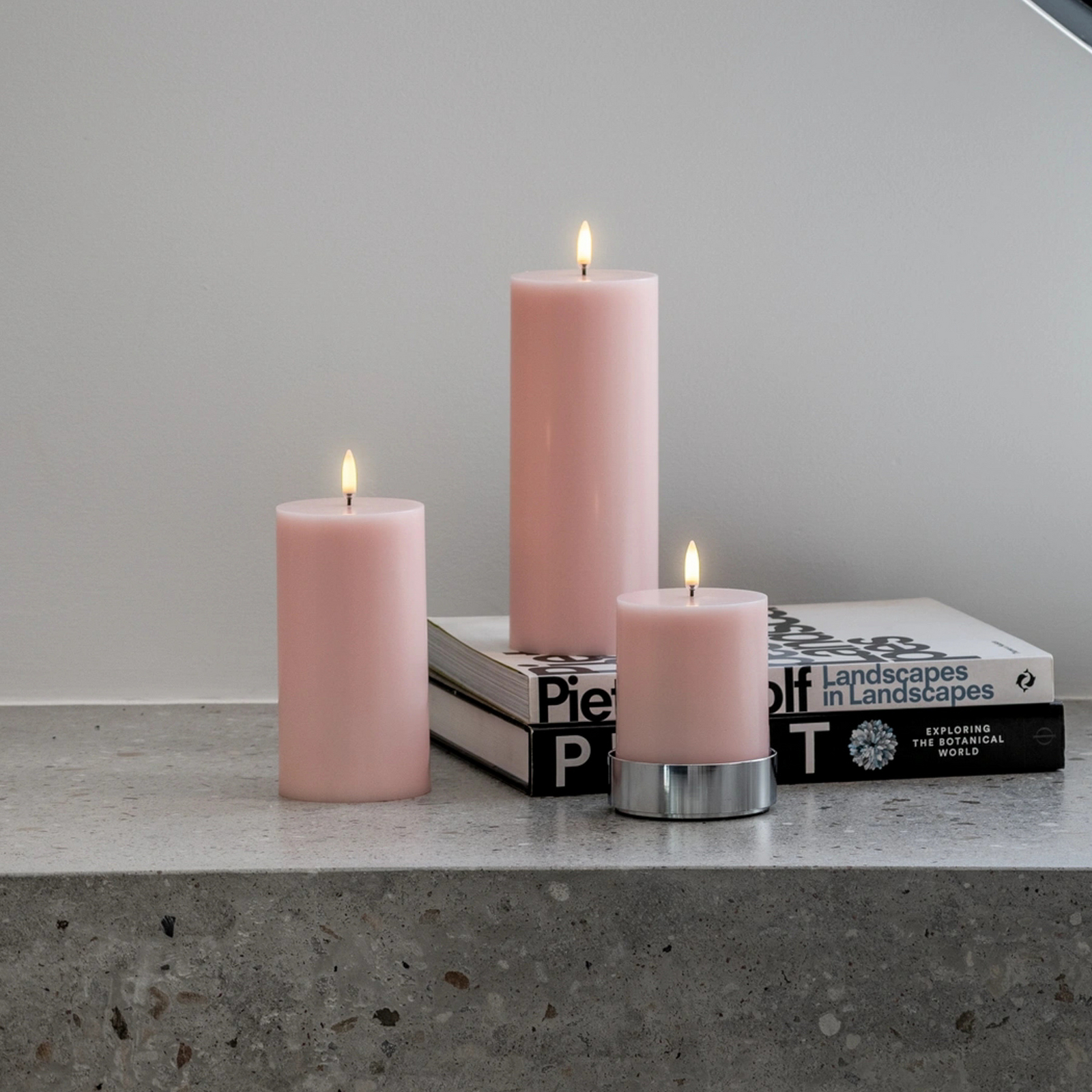 PILLAR LED-stearinljus, rosé, höjd 10 cm, vax - Uyuni Lighting PILLAR LED-stearinljus, rosé, höjd 10 cm, vax - Uyuni Lighting