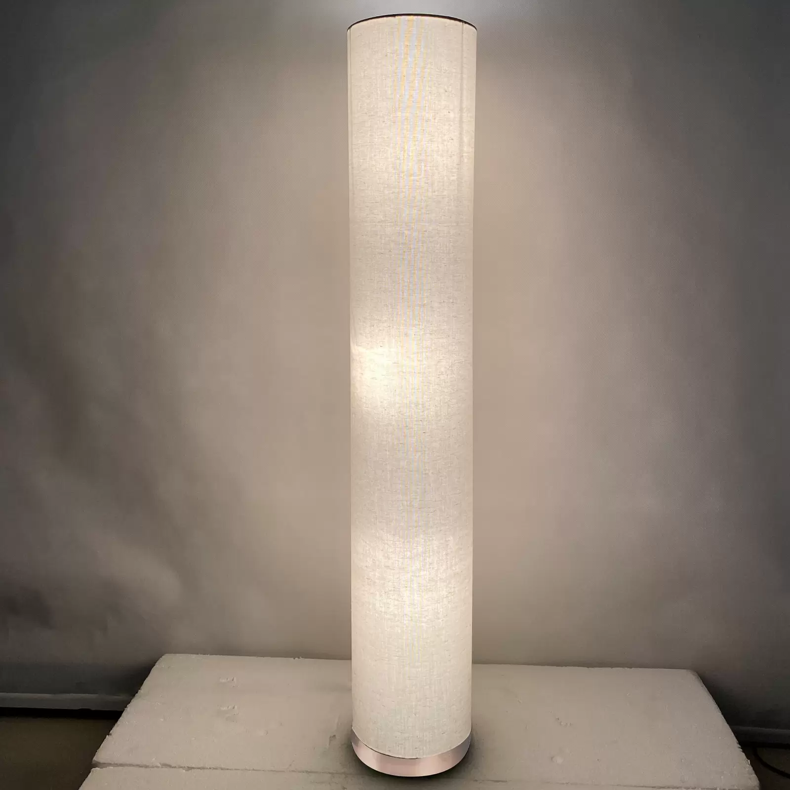 Lámpara de pié LED Ava