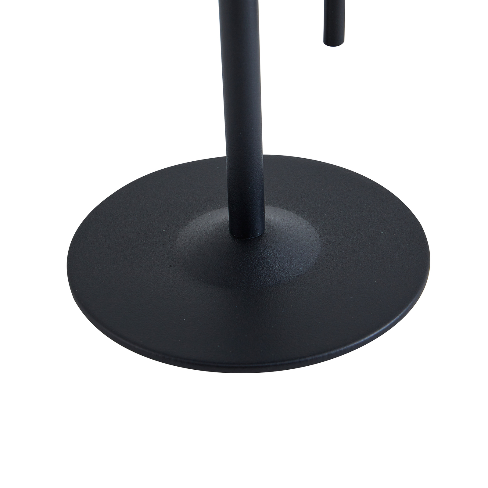 Lindby LED слънчева настолна лампа Hilario, черна, желязо, акумулаторна