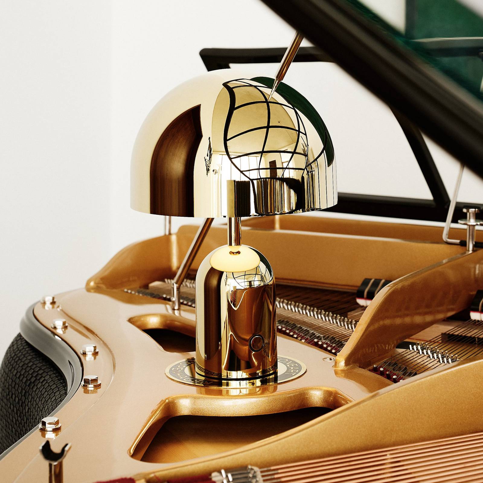 Tom Dixon LED-Akku-Tischlampe Bell Portable, goldfarben IP44 günstig online kaufen