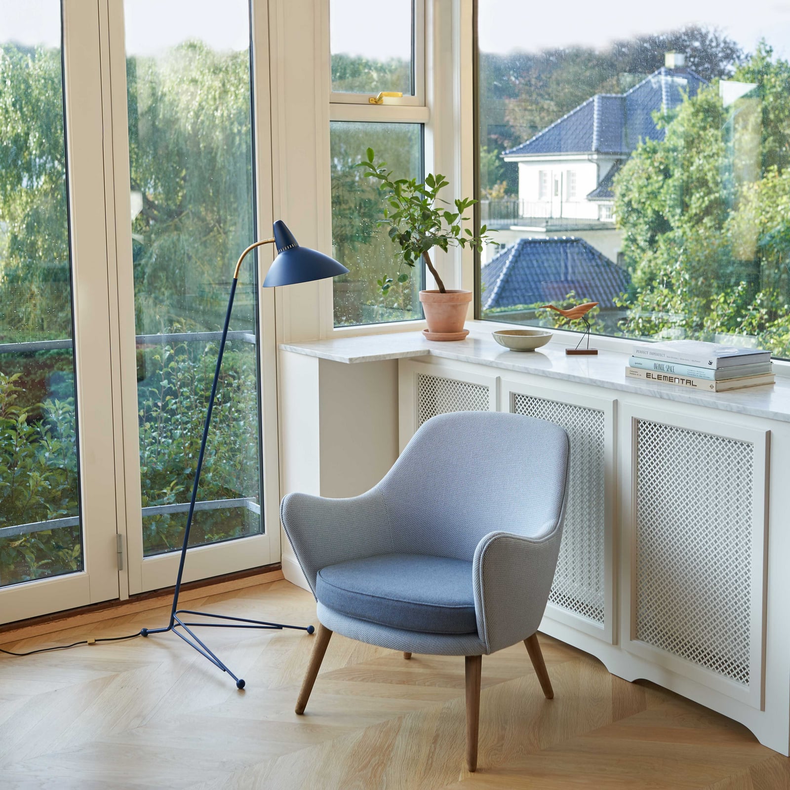 Lámpara de pie Lightsome, azul celeste, altura 132 cm - Warm Nordic