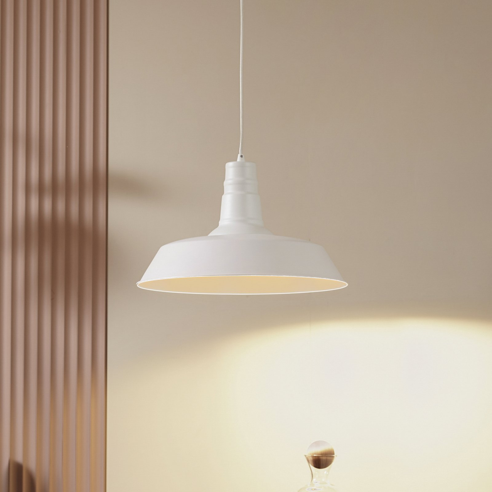 Lindby Laylan pendant light, white, Ø 46 cm, metal