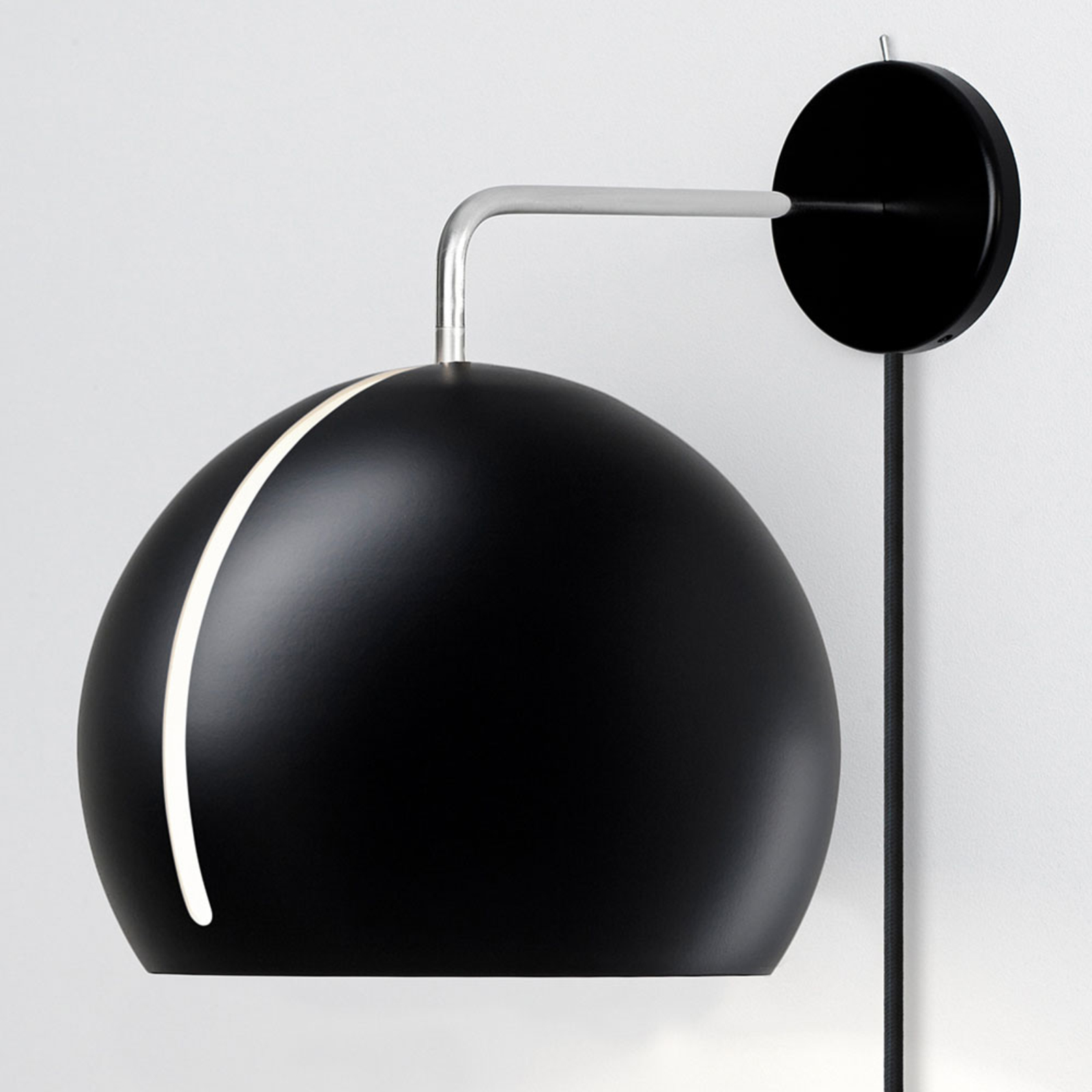 Nyta Tilt Globe Wall Wandlampe mit Stecker