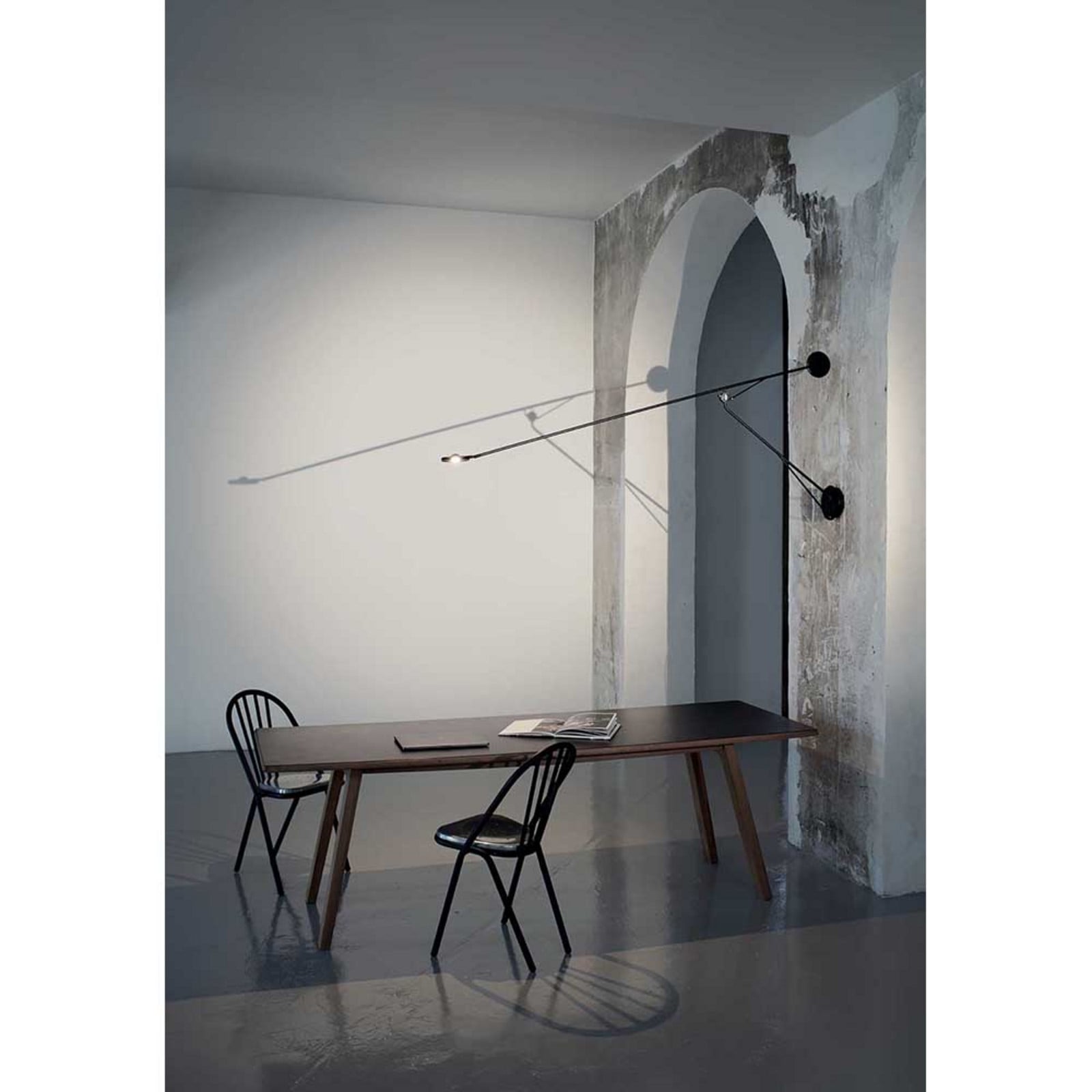 Aaro Wandleuchte Schwarz DCW - Wohnzimmer - Aluminium