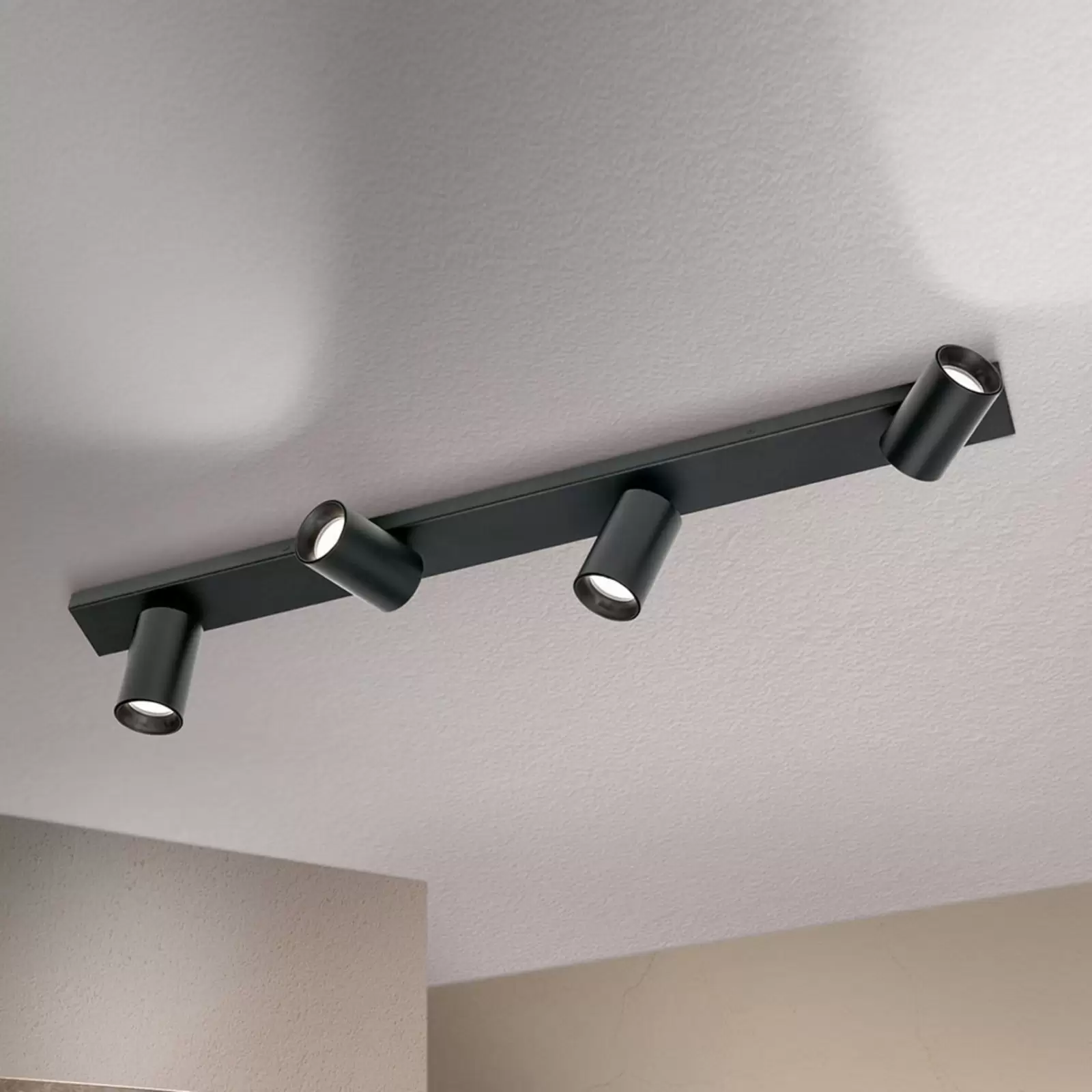 Spot plafond design noir avec bois 4 lumières - Profits