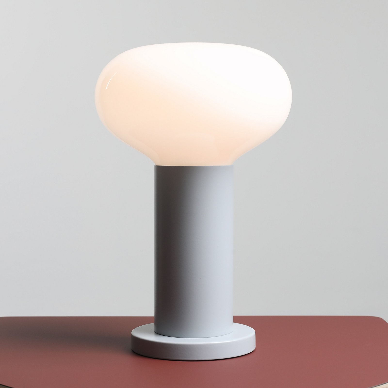 Lampa de masă Flo, gri, Ø 19 cm, sticlă Lampa de masă Flo, gri, Ø 19 cm, sticlă