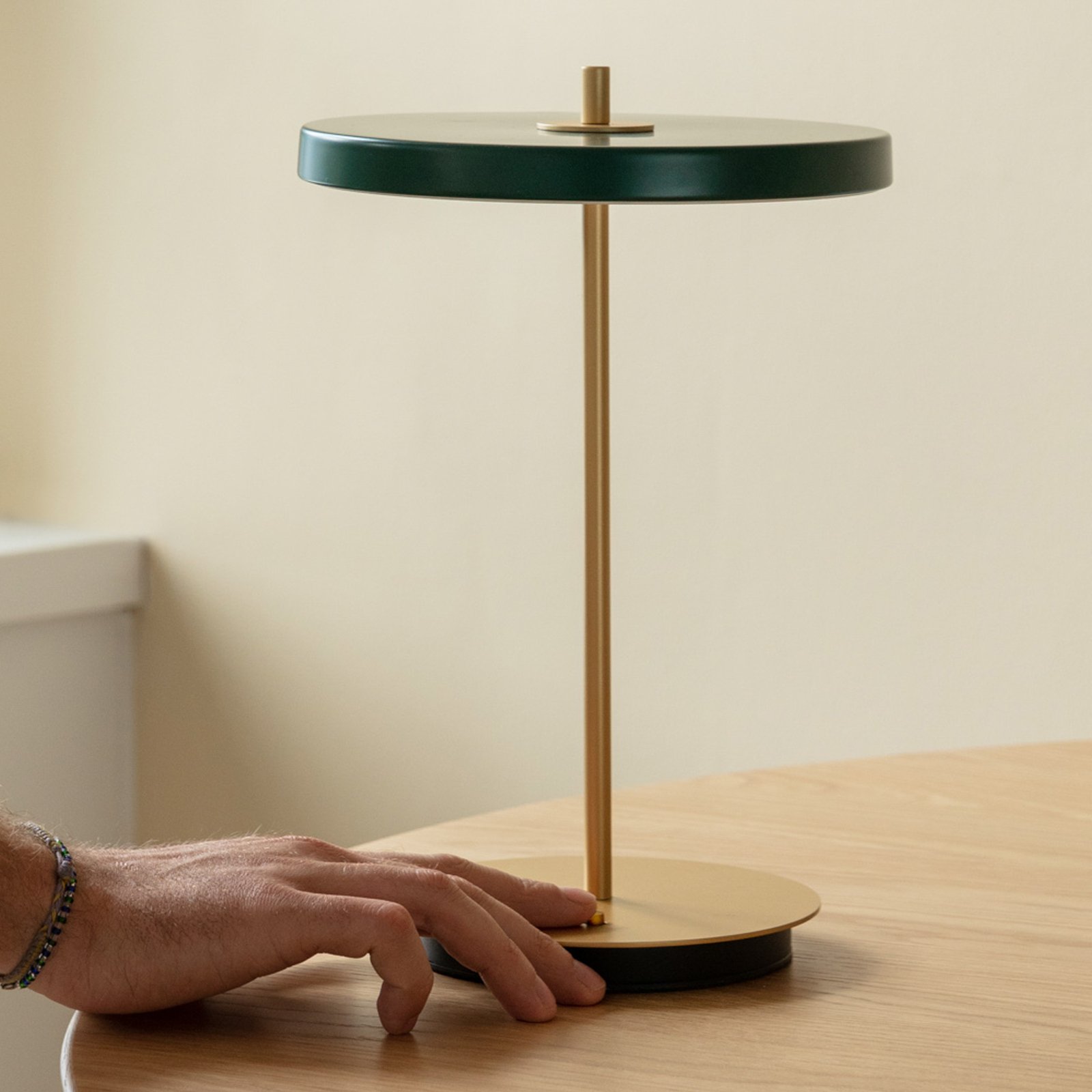 Asteria Move Portable Table Lamp V2 Forest Green - UMAGE