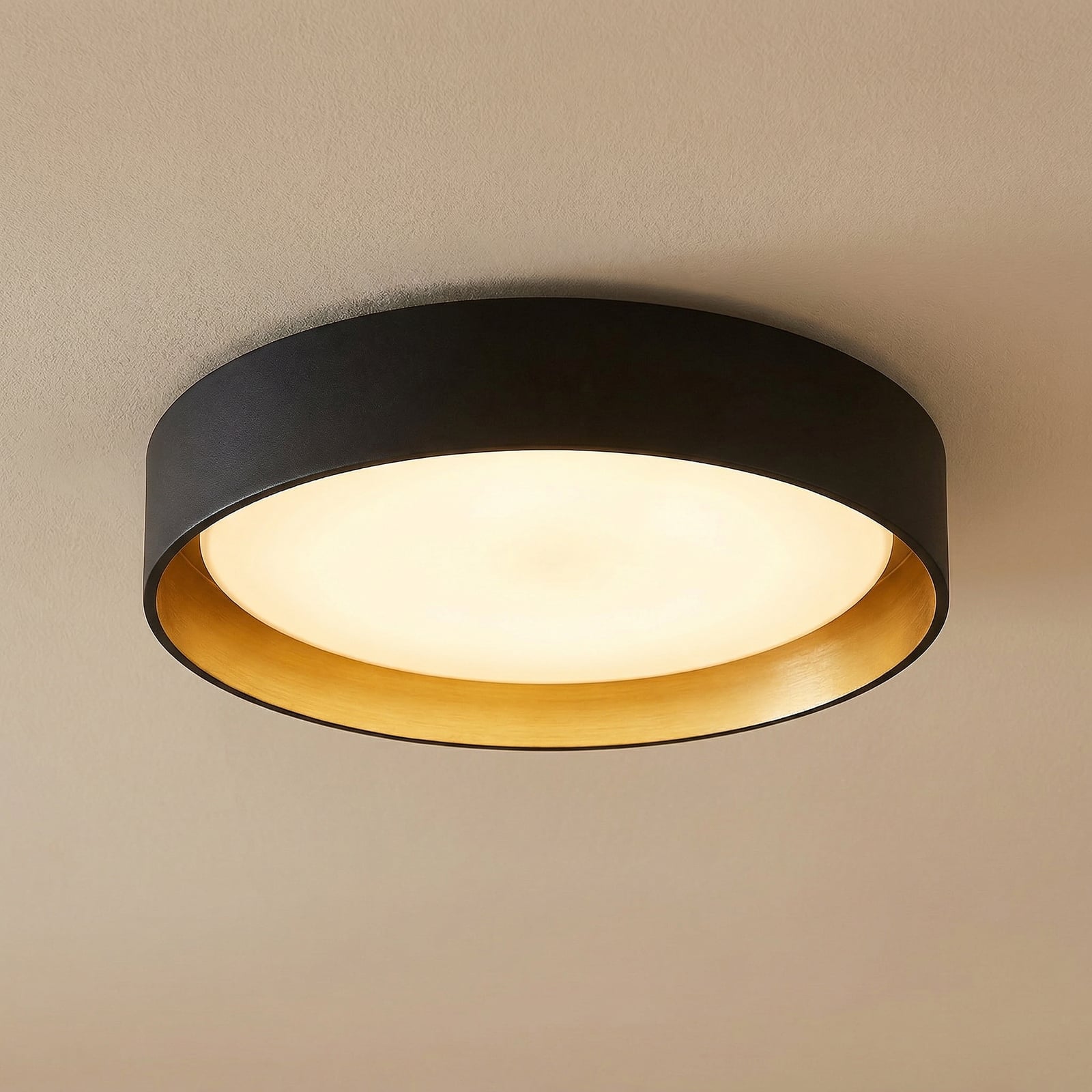 Lindby LED-Deckenlampe Gracjan, schwarz, Metall, CCT, Ø45cm