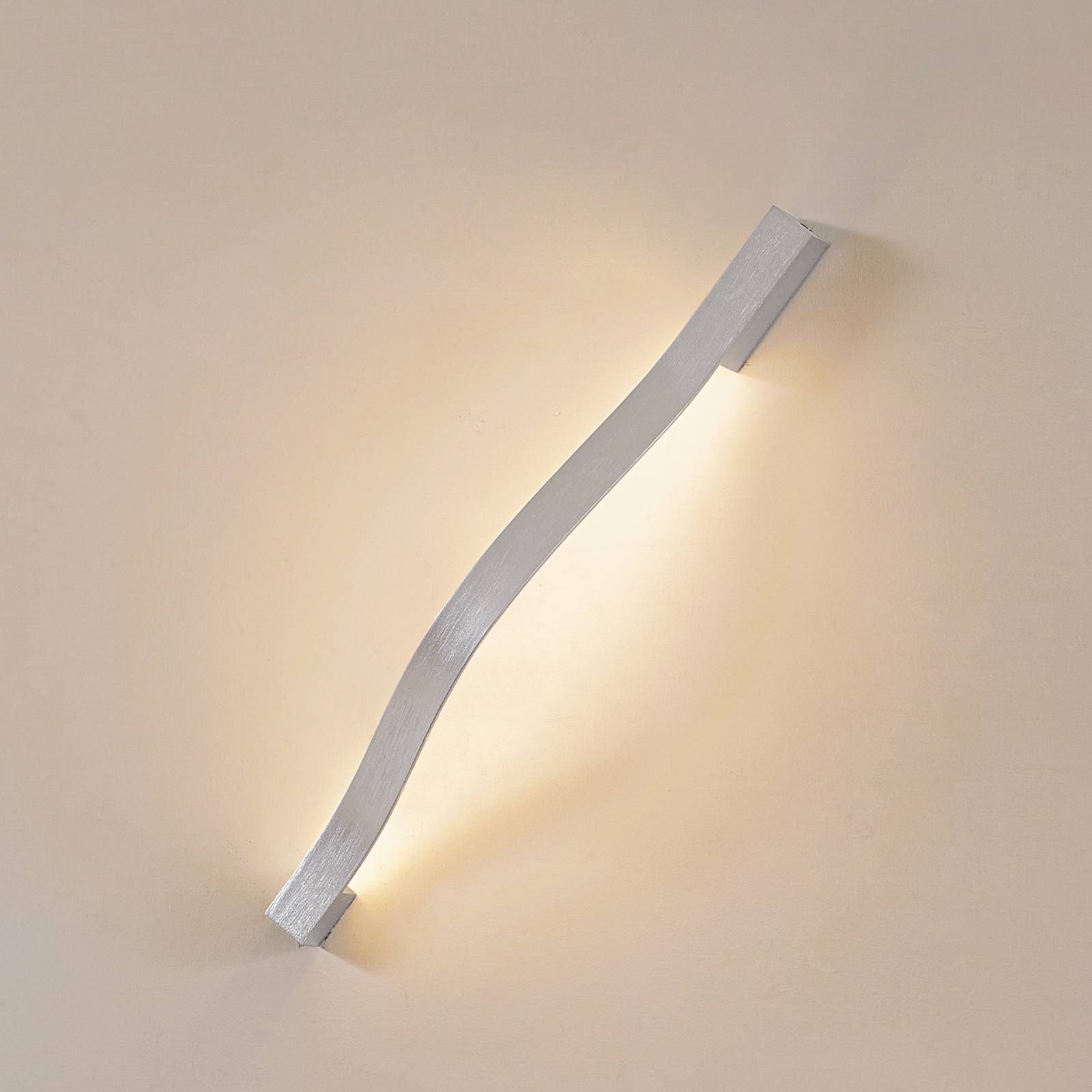 Kinkiet LED Lindby Alvon, srebrny, wysokość 50 cm, metal