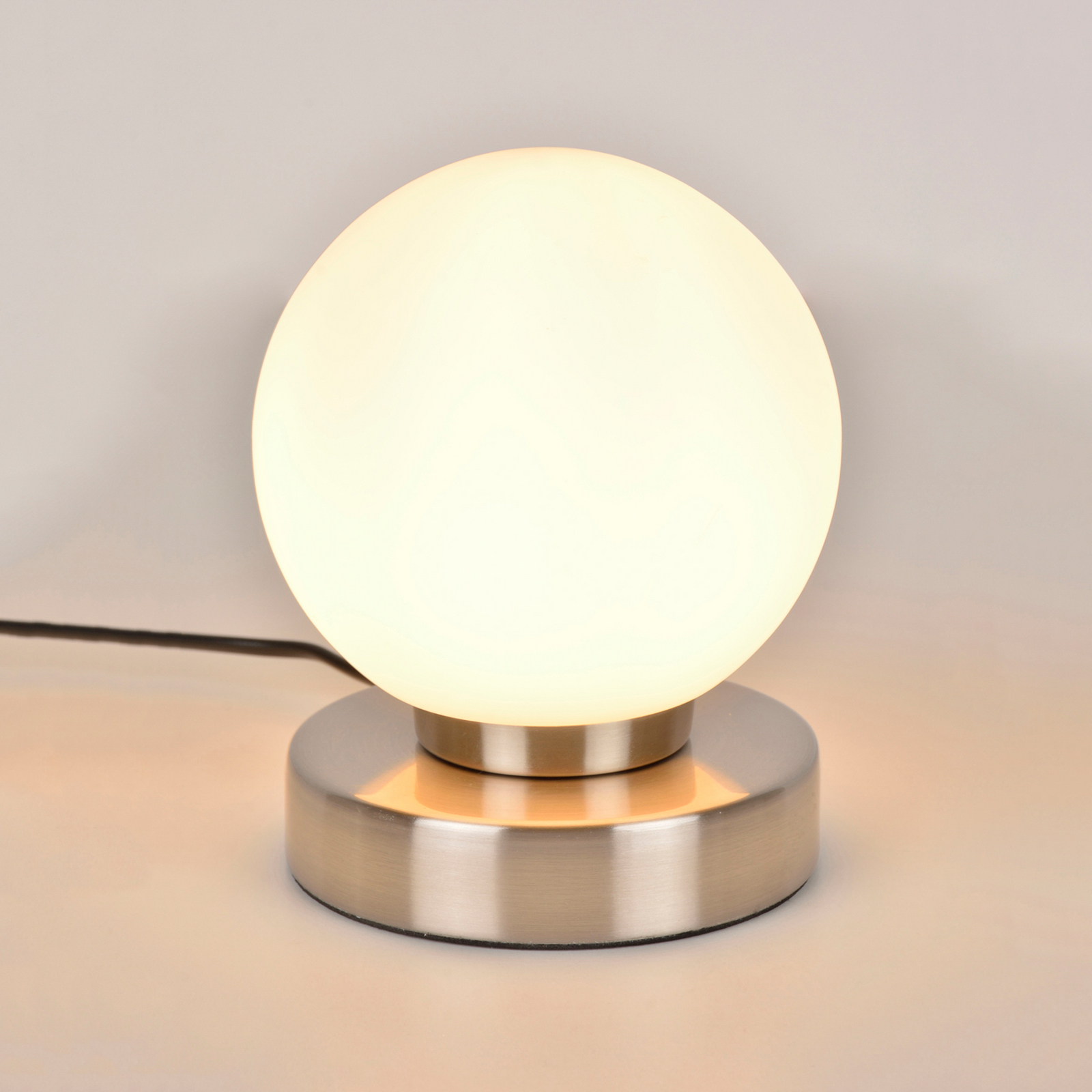 Tafellamp Seventy, aluminiumkleurig, hoogte 15 cm, metaal/glas Tafellamp Seventy, aluminiumkleurig, hoogte 15 cm, metaal/glas