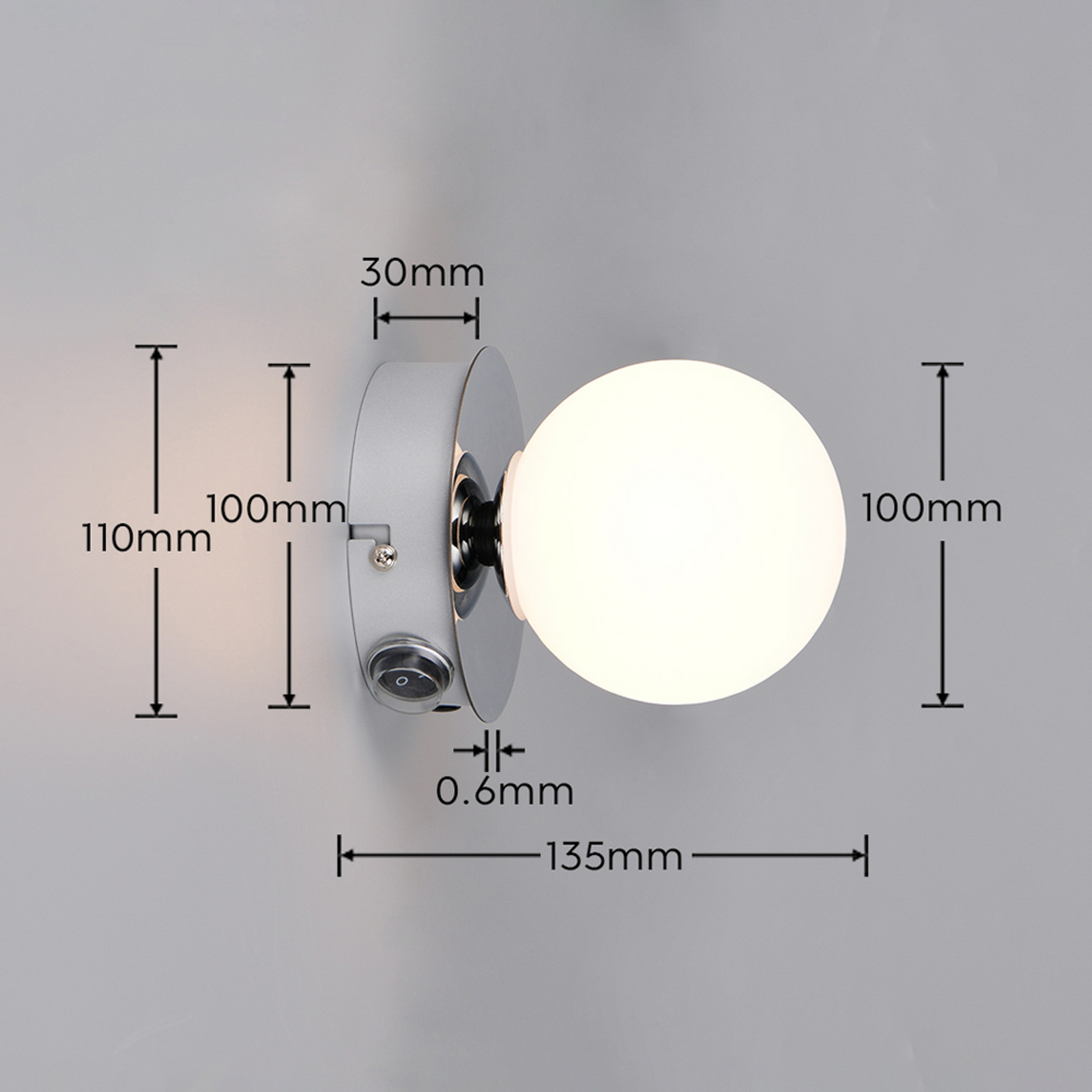 Sienas lampa „Alfio“, Ø 11 cm, hroma krāsā, metāls/stikls, IP44 Sienas lampa „Alfio“, Ø 11 cm, hroma krāsā, metāls/stikls, IP44