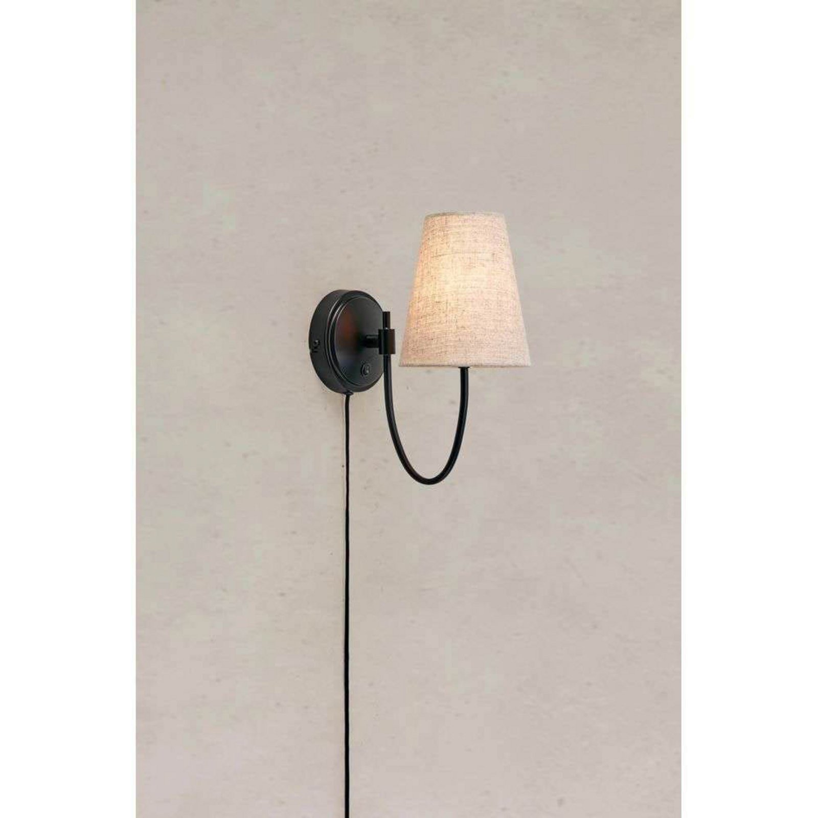 Amar Wandleuchte Beige/Black - Markslöjd