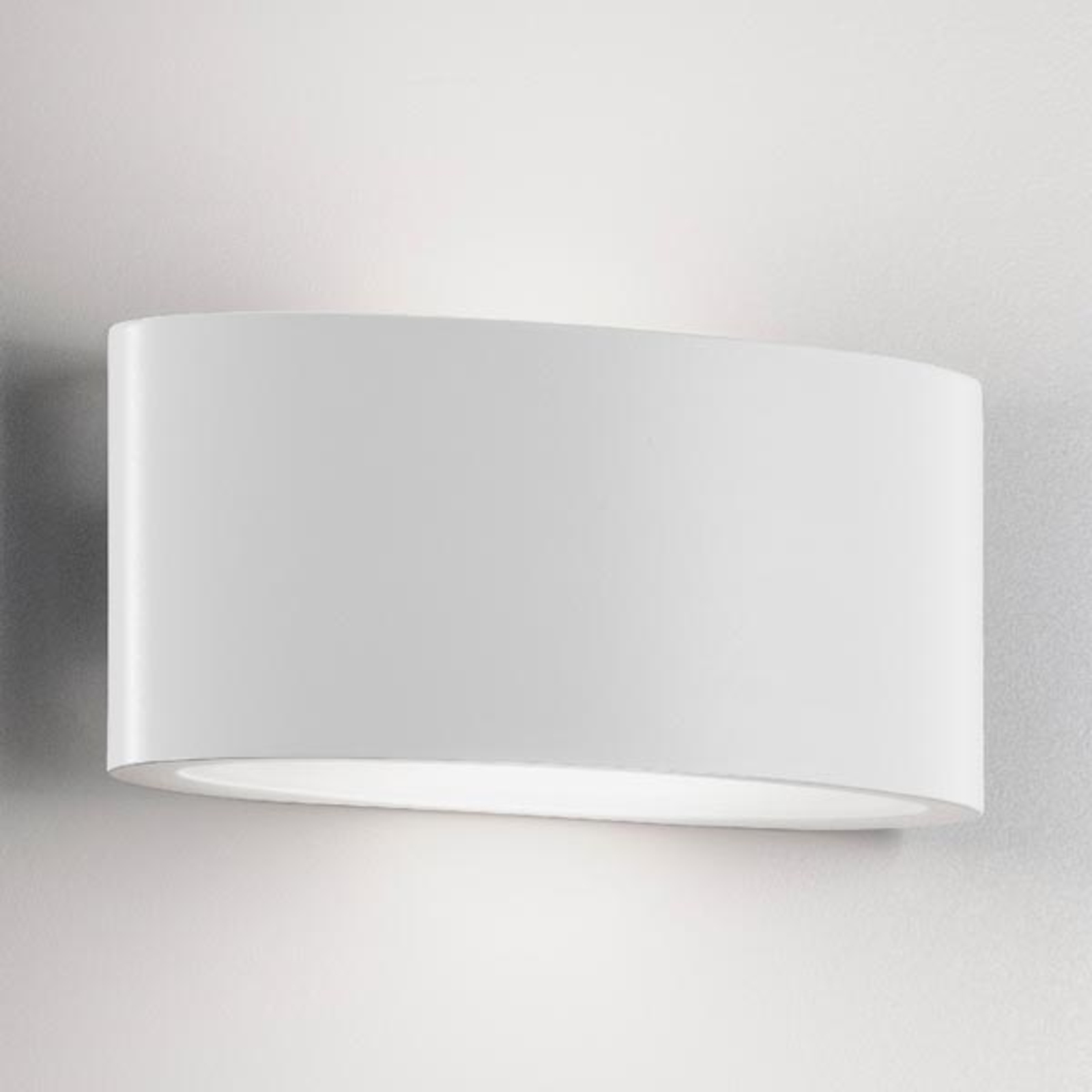 Ailati Ovalino LED outdoor wall lamp in white, for Bathroom, die-cast aluminium, polycarbonate, 3.4 W, energy efficiency: A+, W: 14 cm, H: 7 cm