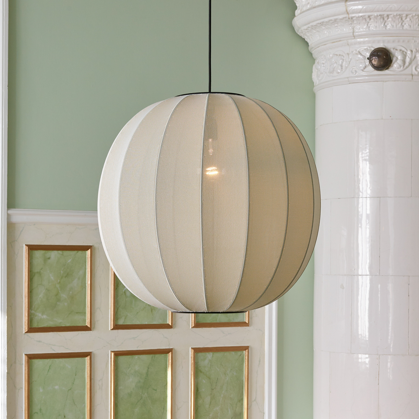 Suspension Knit-Wit 60 Round Pearl White - Made By Hand