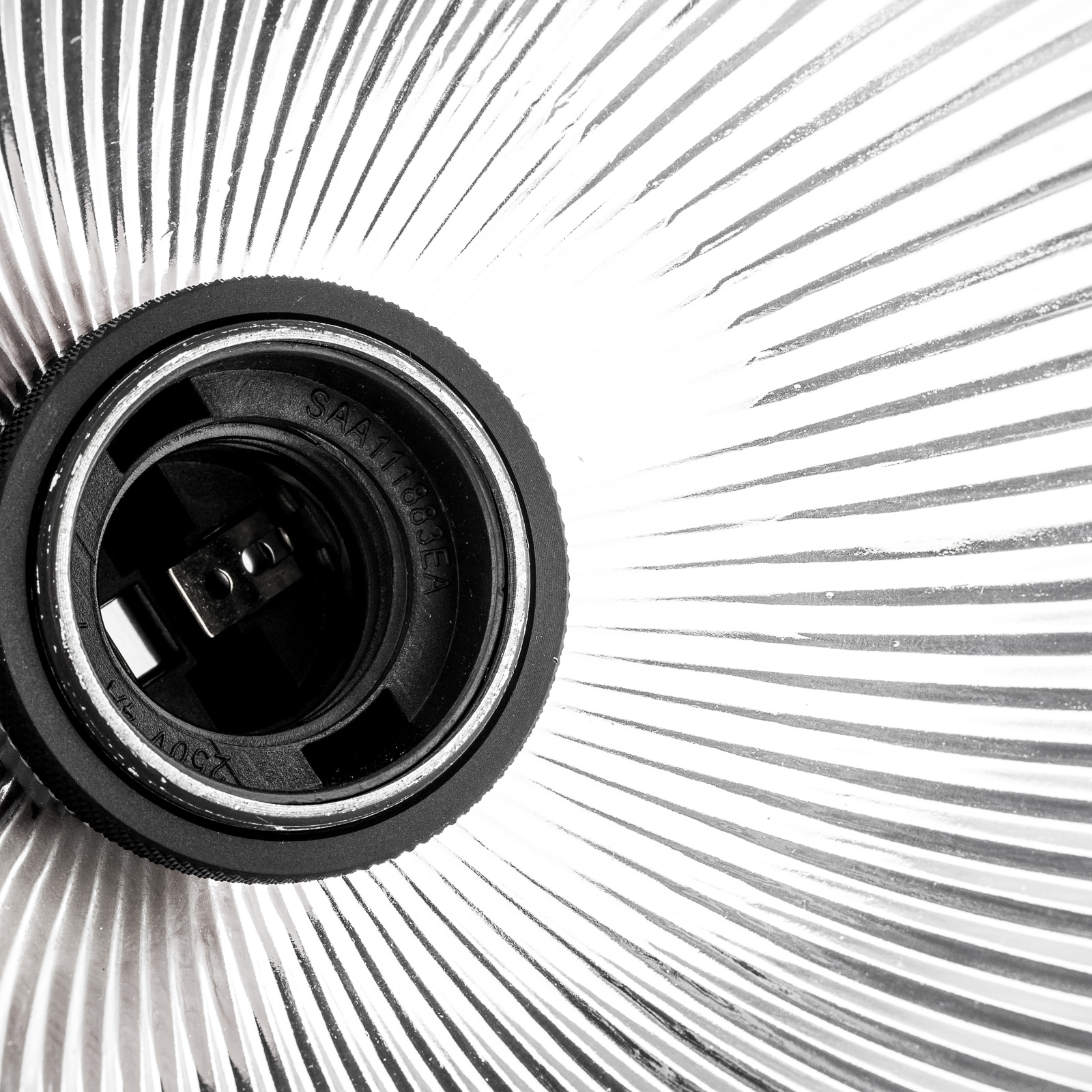 Westinghouse függő lámpa 6338540, hullámos üveg
