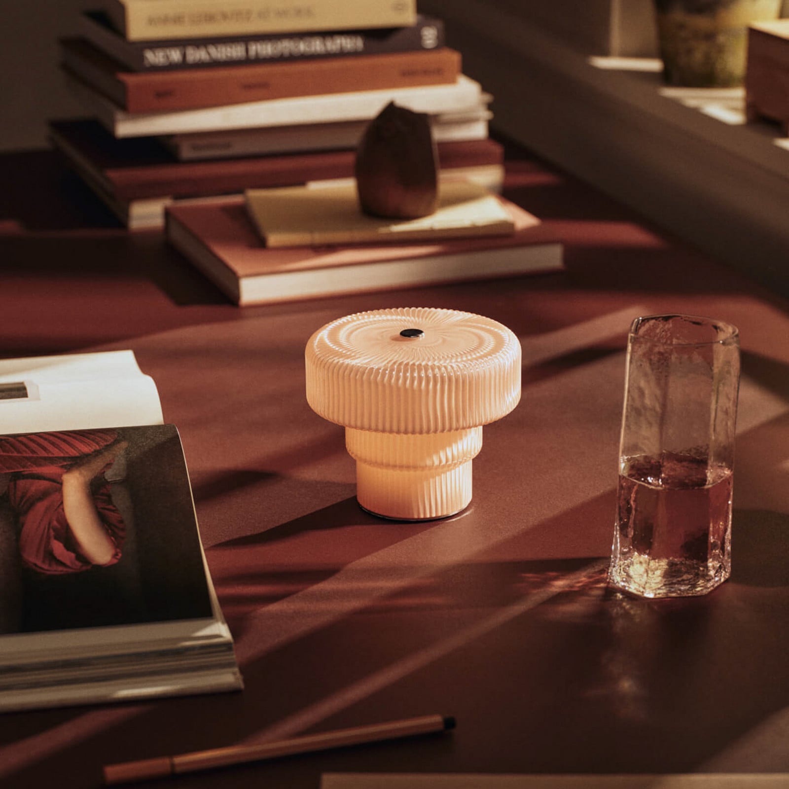 Ripple Portable bordlampe, rosé, 10 cm, glas ferm LIVING - Stue - Med én lyskilde
