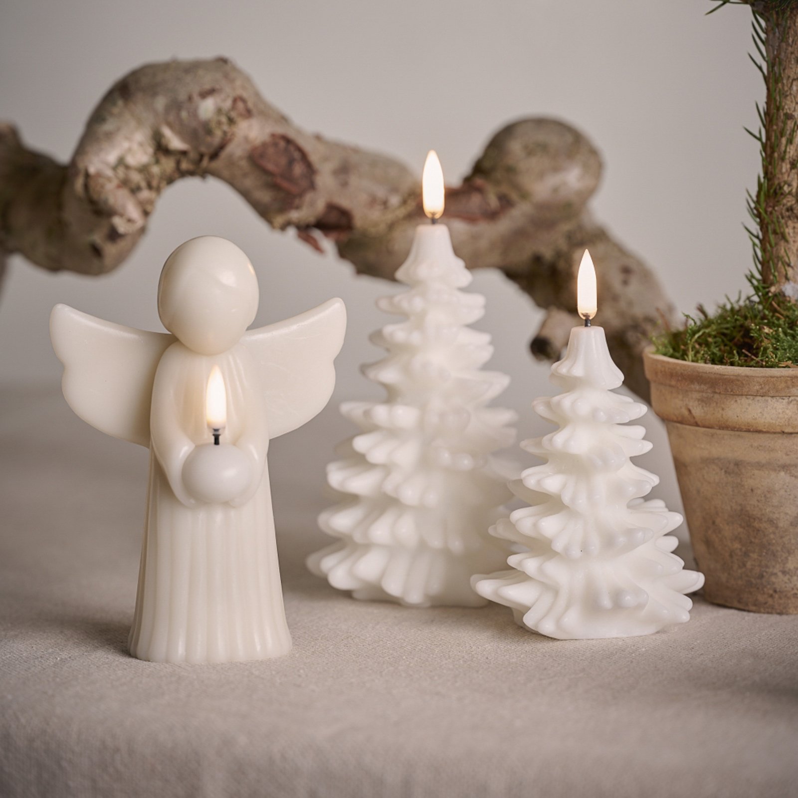 Candela LED ANGEL, color crema, cera, altezza 16 cm - Uyuni Lighting