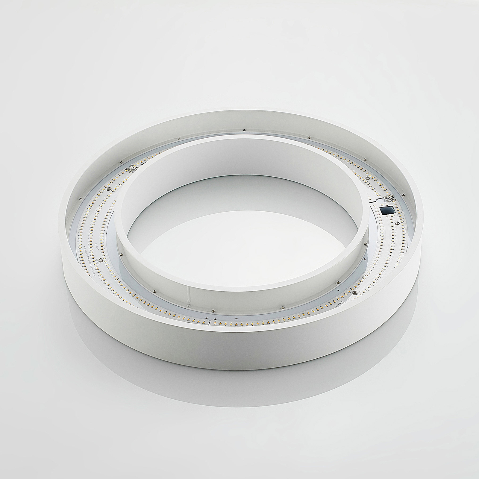 Arcchio Sharelyn -LED-kattovalaisin, 60 cm