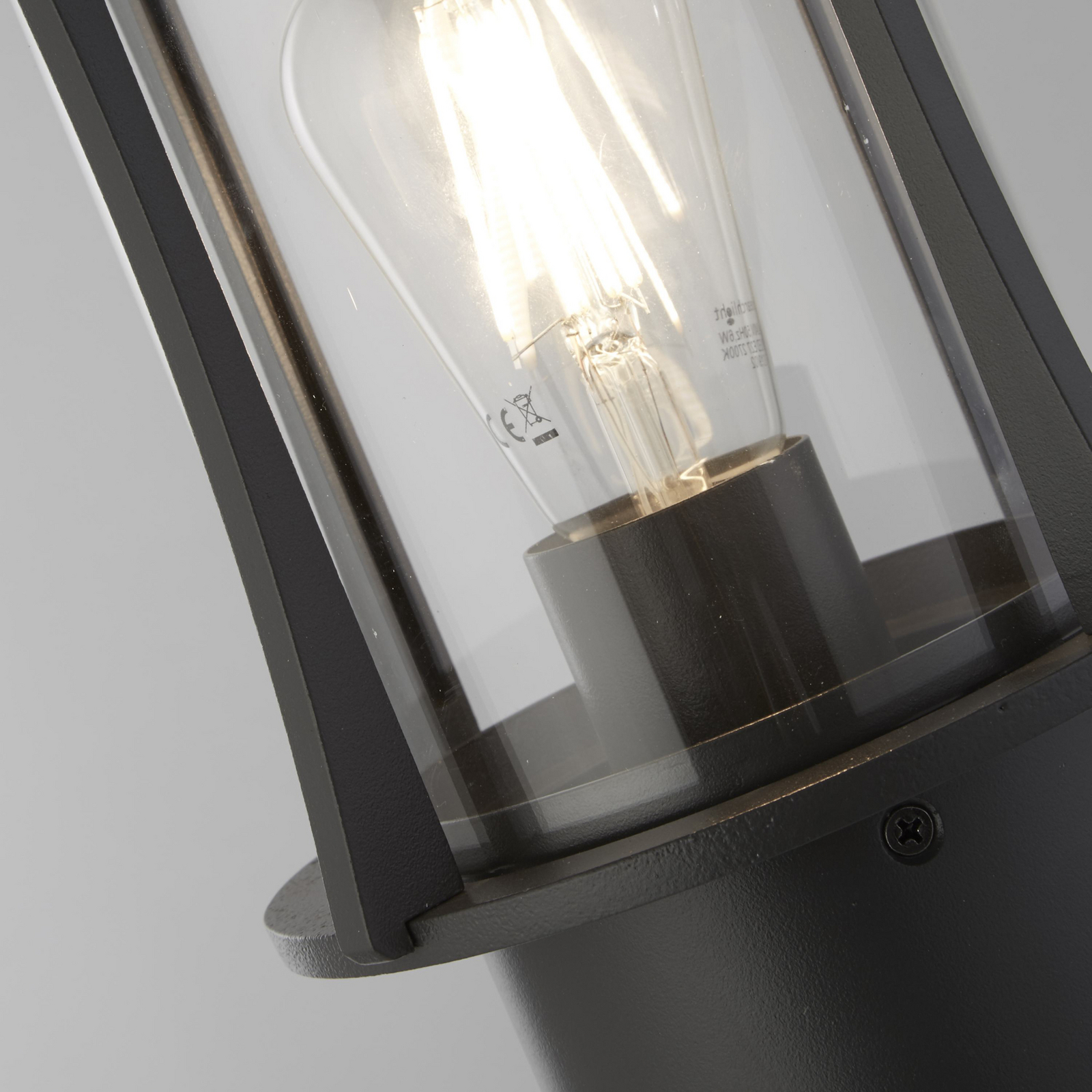 Borne lumineuse Pagoda, IP44, noir, hauteur 73 cm, métal