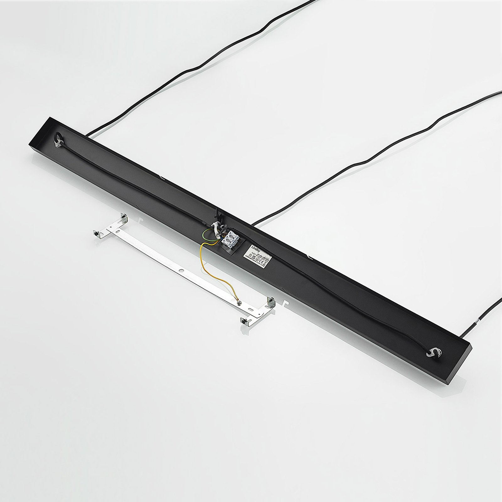 Lindby pendant light SLIPP, black, aluminium, 133 cm, 3-bulb.