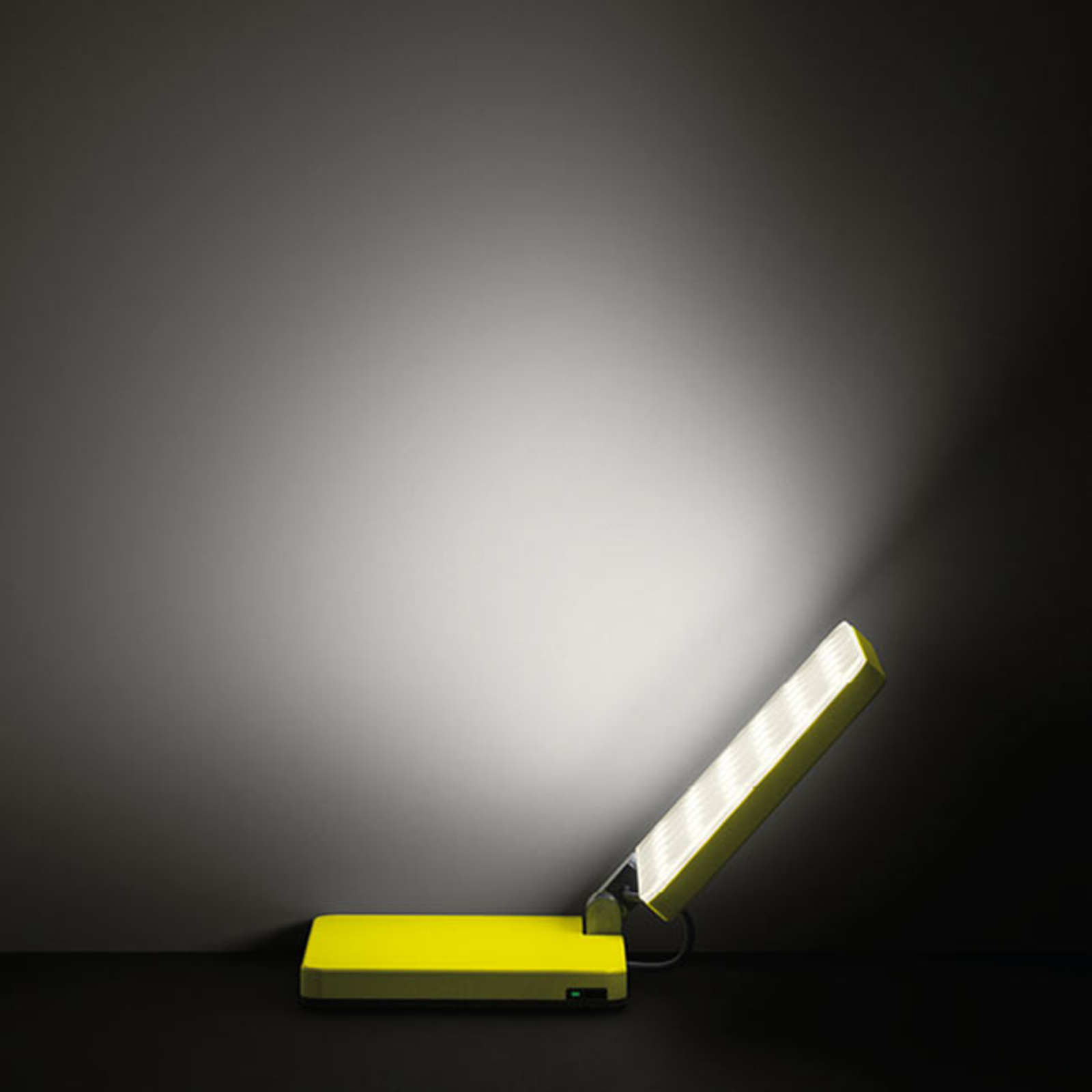 Nimbus Roxxane Fly LED-Tischlampe