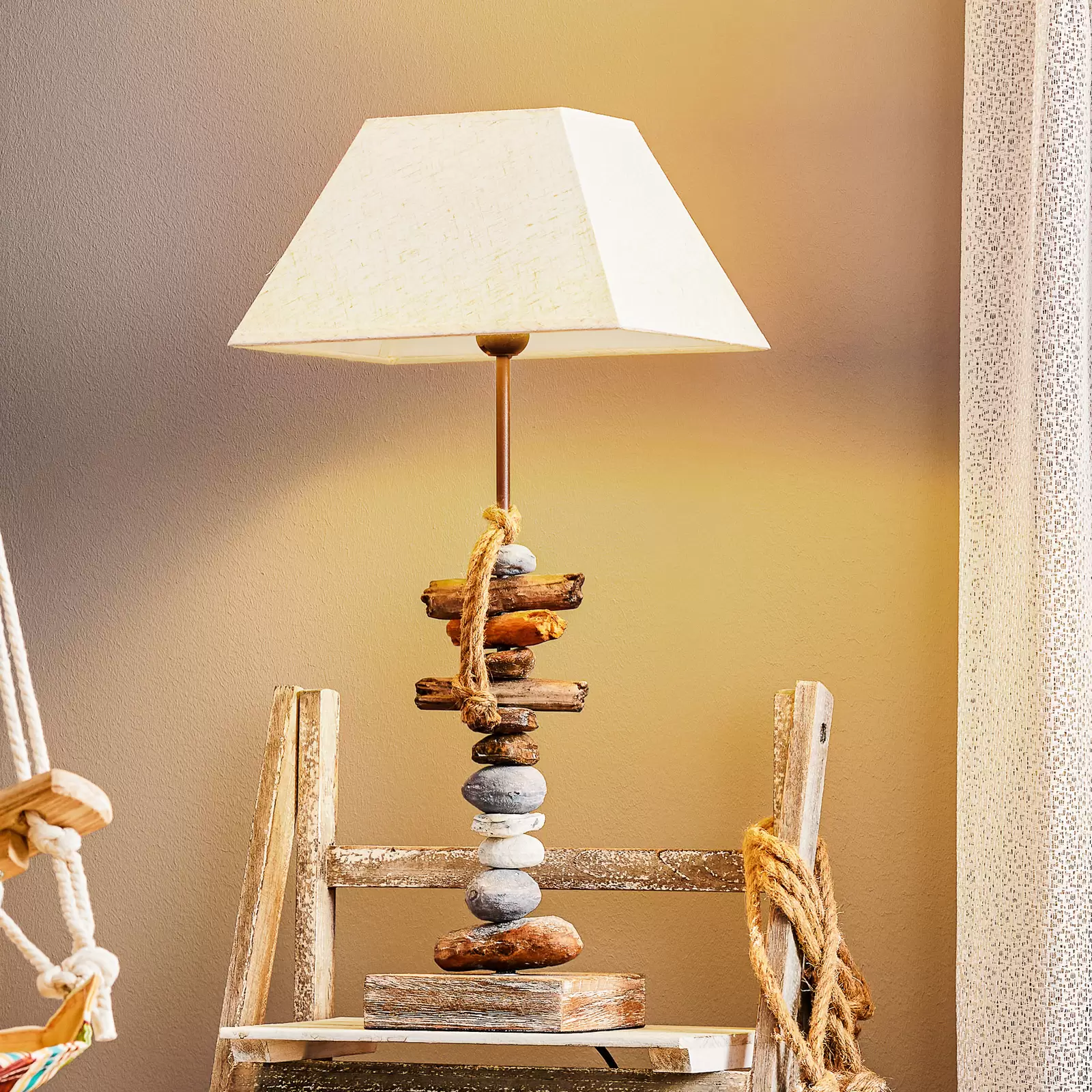 Greta table lamp, natural fibre/oak, height 58cm