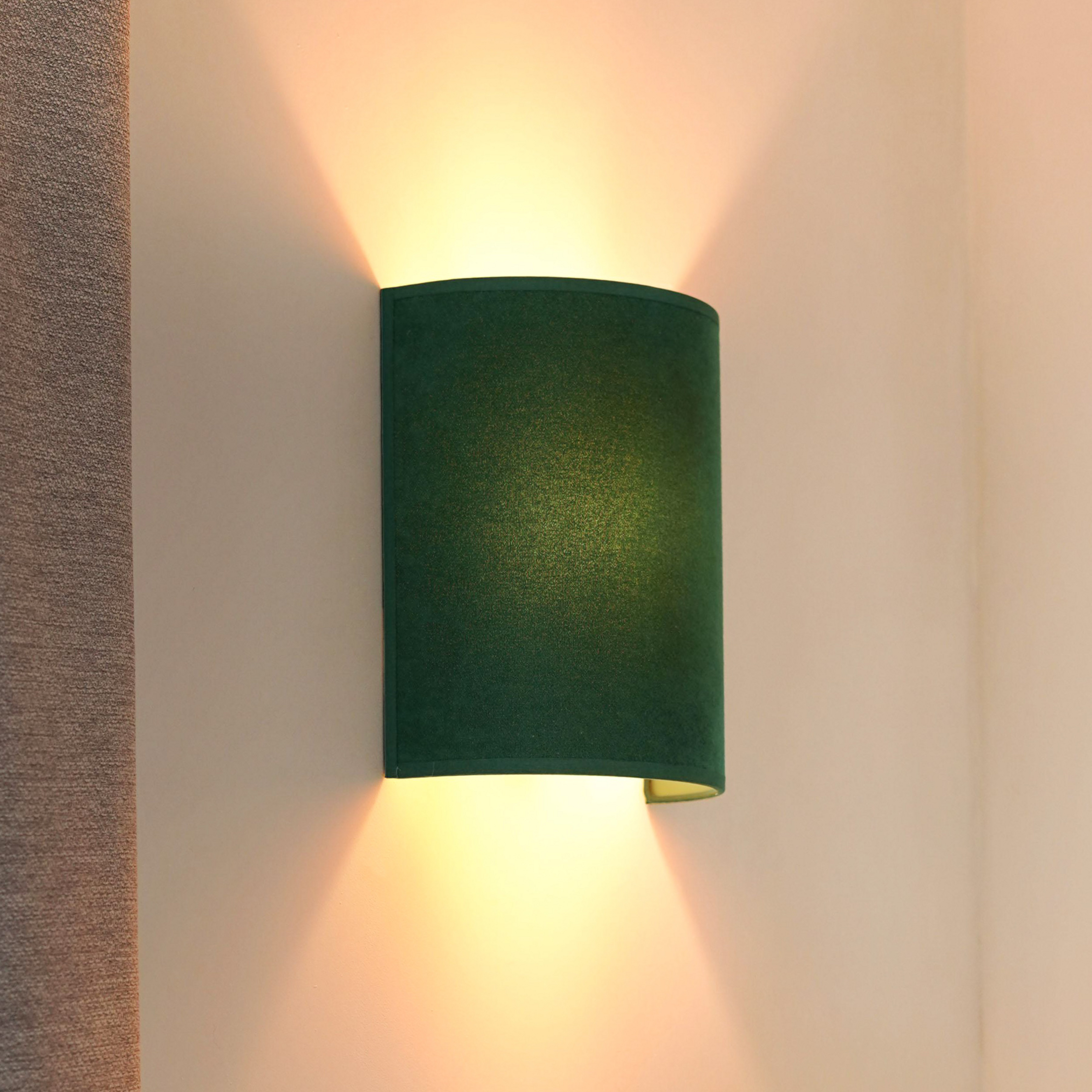 Sienas lampa Semi Circle, samts, tumši zaļš, E27