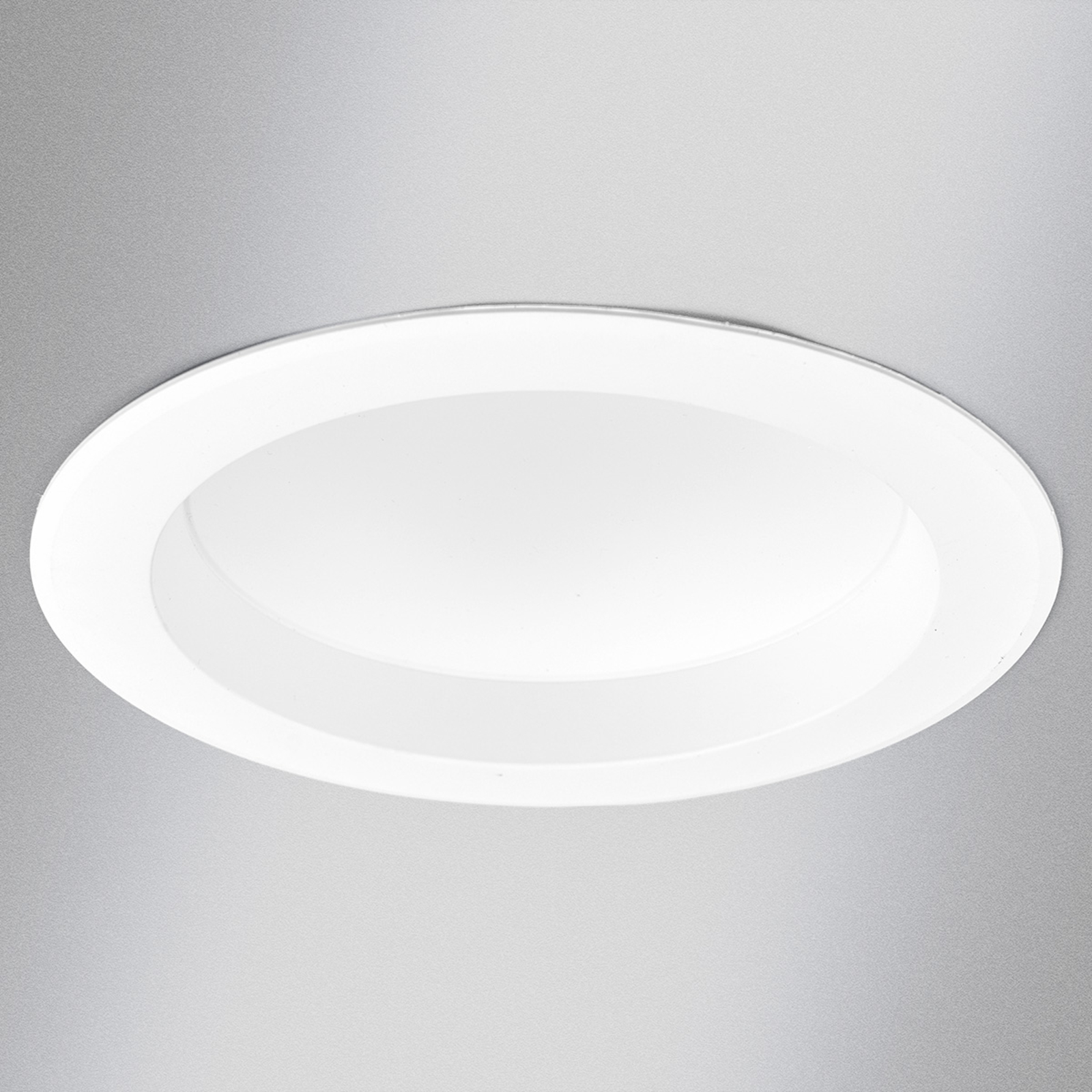 Dający jasne światło downlight LED ARIAN, 17,4 cm