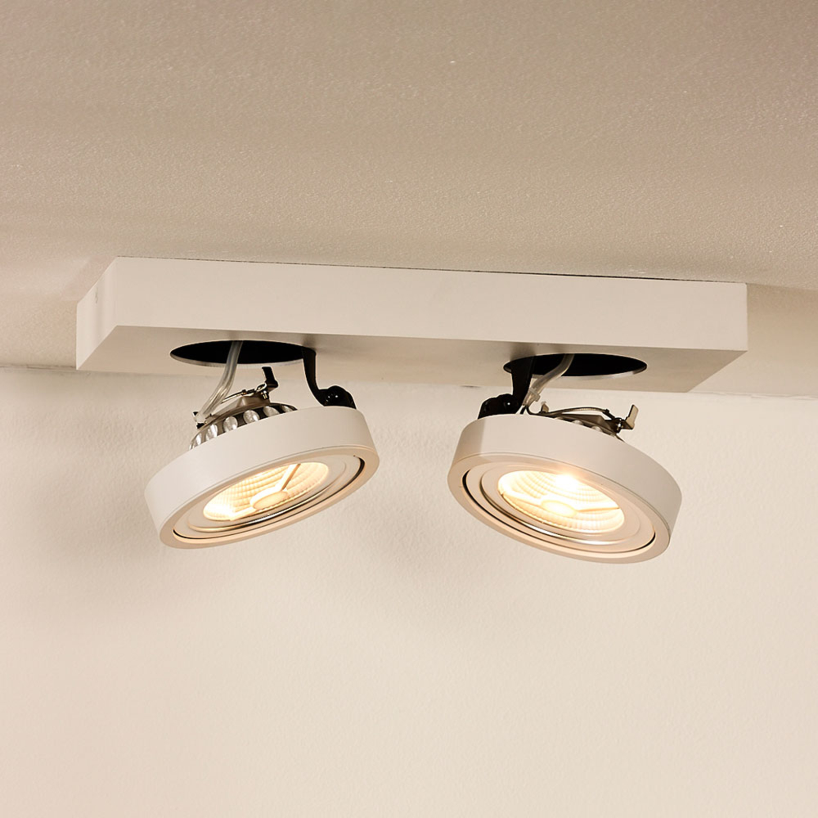 Lucide Nenad hvit LED-takspot, 2 lyskilder - Hvit / opal