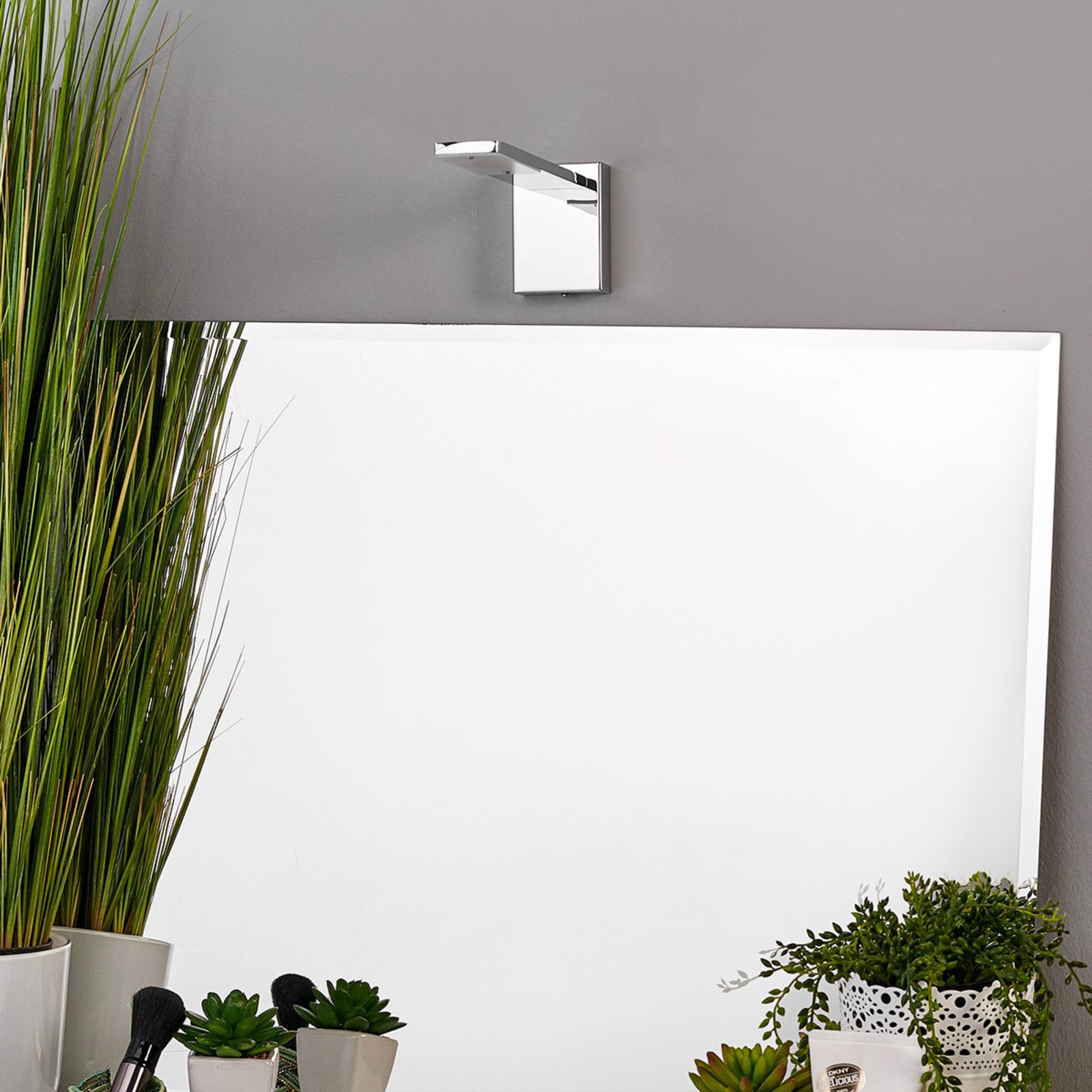 Esclusiva lampada per specchio a LED Tizian