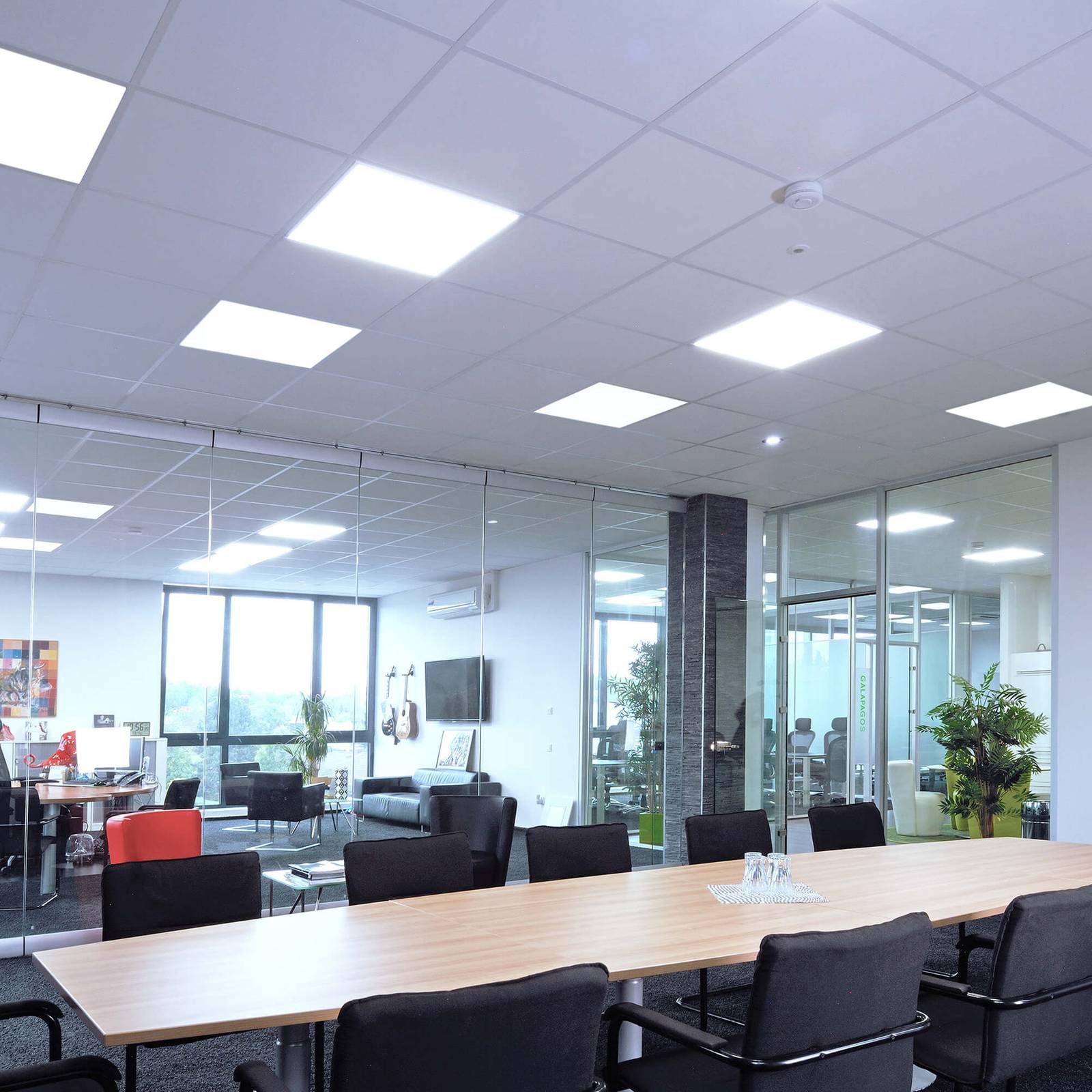 Základný kancelársky LED panel, 62x62 cm, 4 000 K