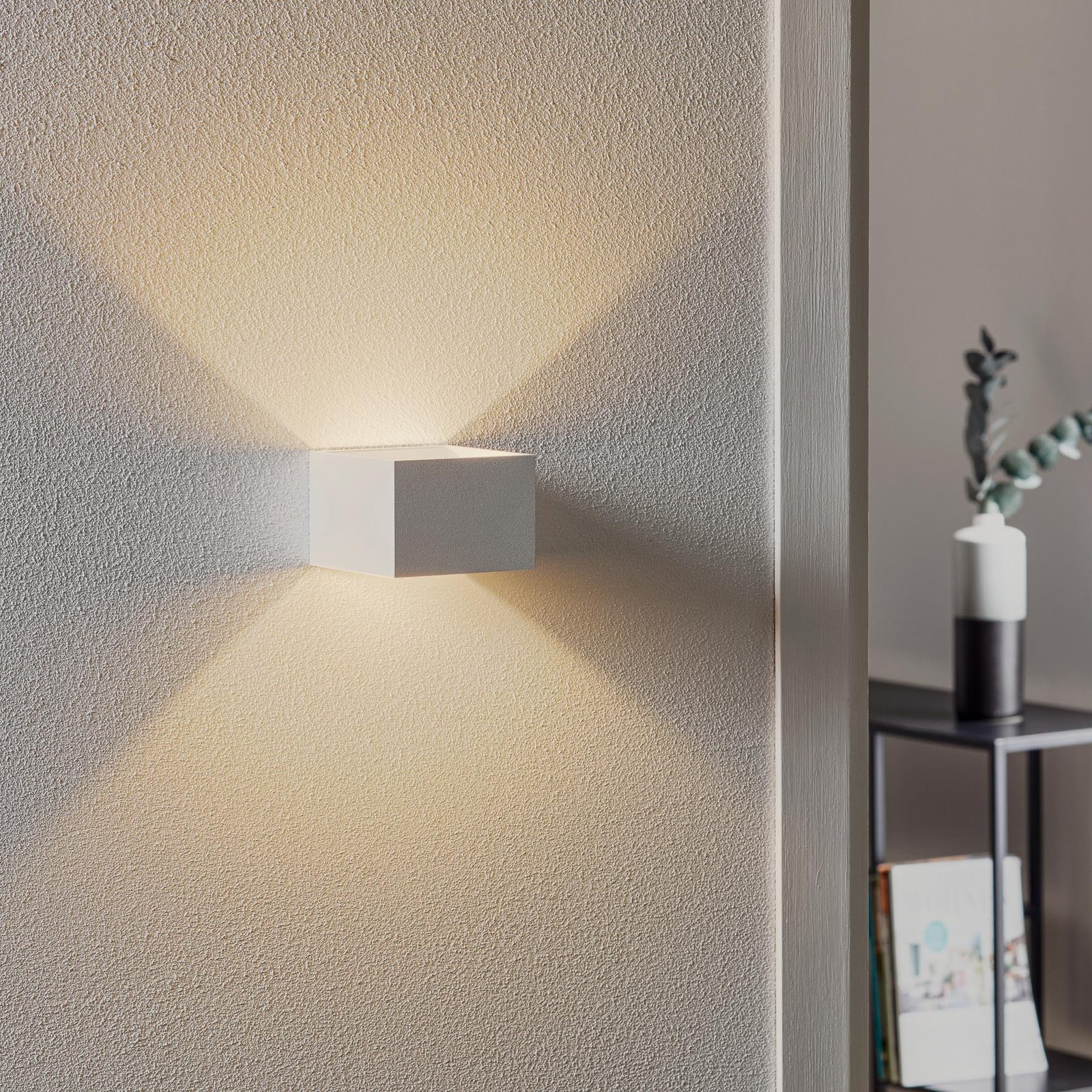 SLV LED wall light Logs In, white/white, aluminium, width 10 cm