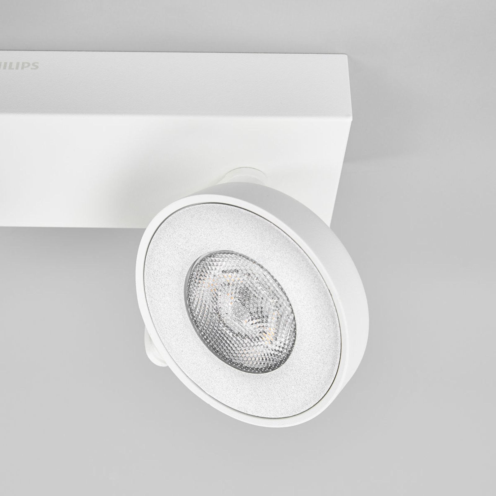 LED-spot Clockwork i vitt med två ljuskällor