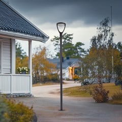 Lucande LED vonkajšie svetlo Filor, čierne, hliník, 250 cm