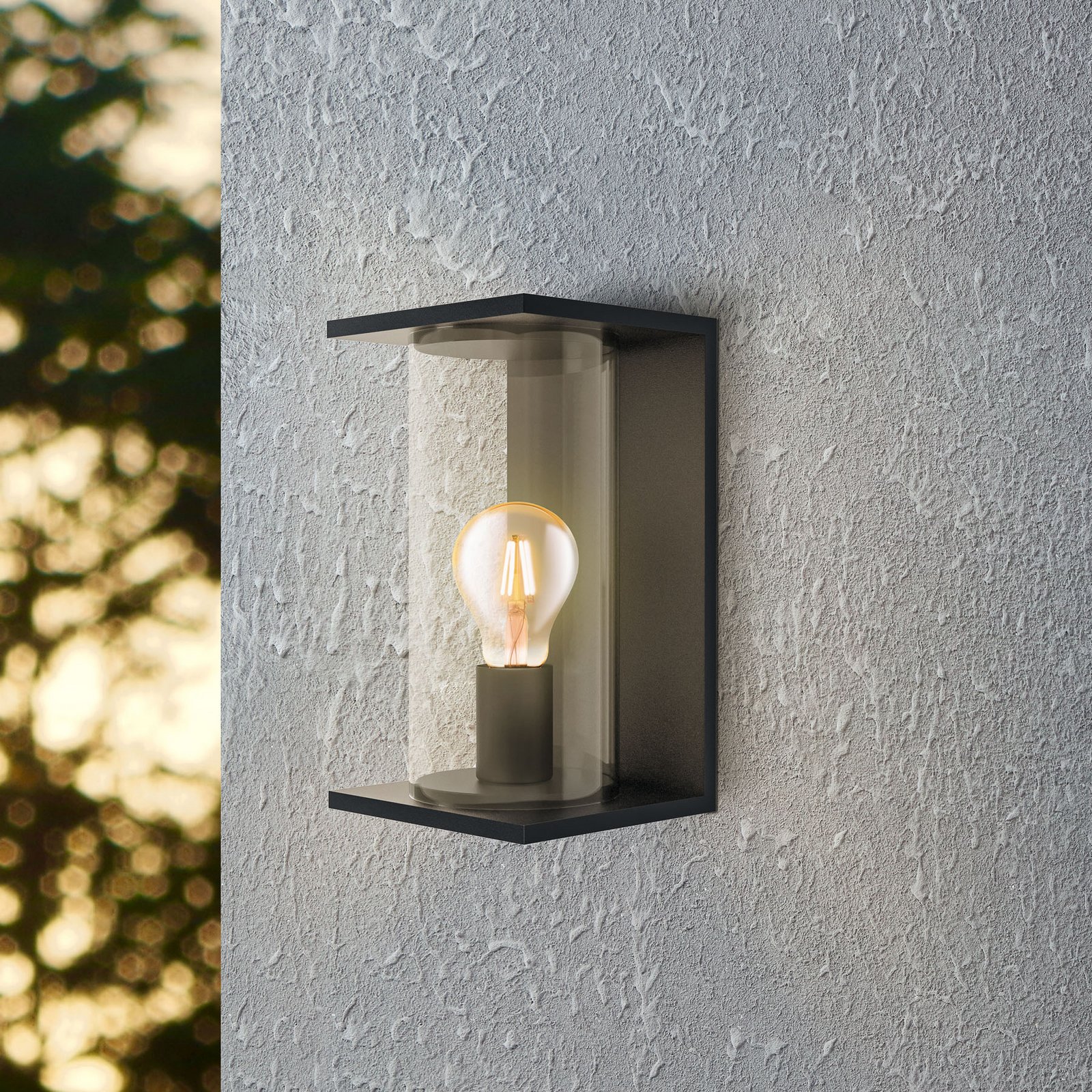 Vonkajšie nástenné svietidlo Cascinetta, šírka 17 cm, čierna, kov