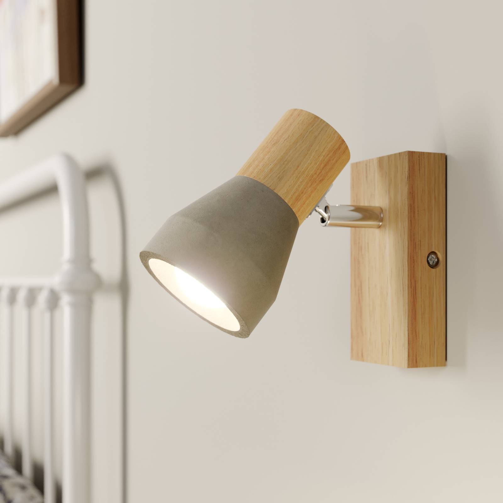 Lindby Filiz reflektor, 1 svetlo, výška 12 cm, drevo, betón