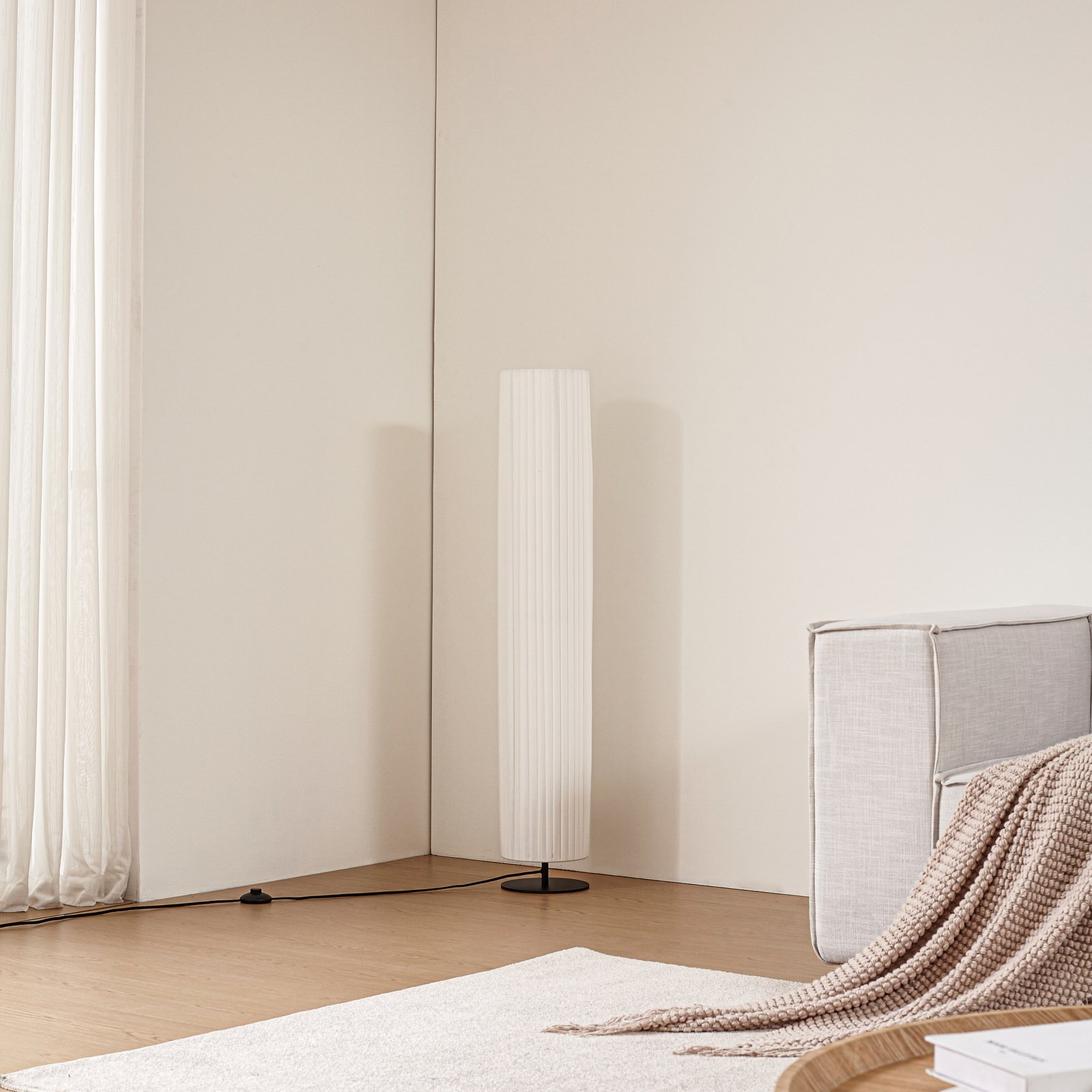 Lindby Virelle floor lamp, white, textile, height 117 cm, E27