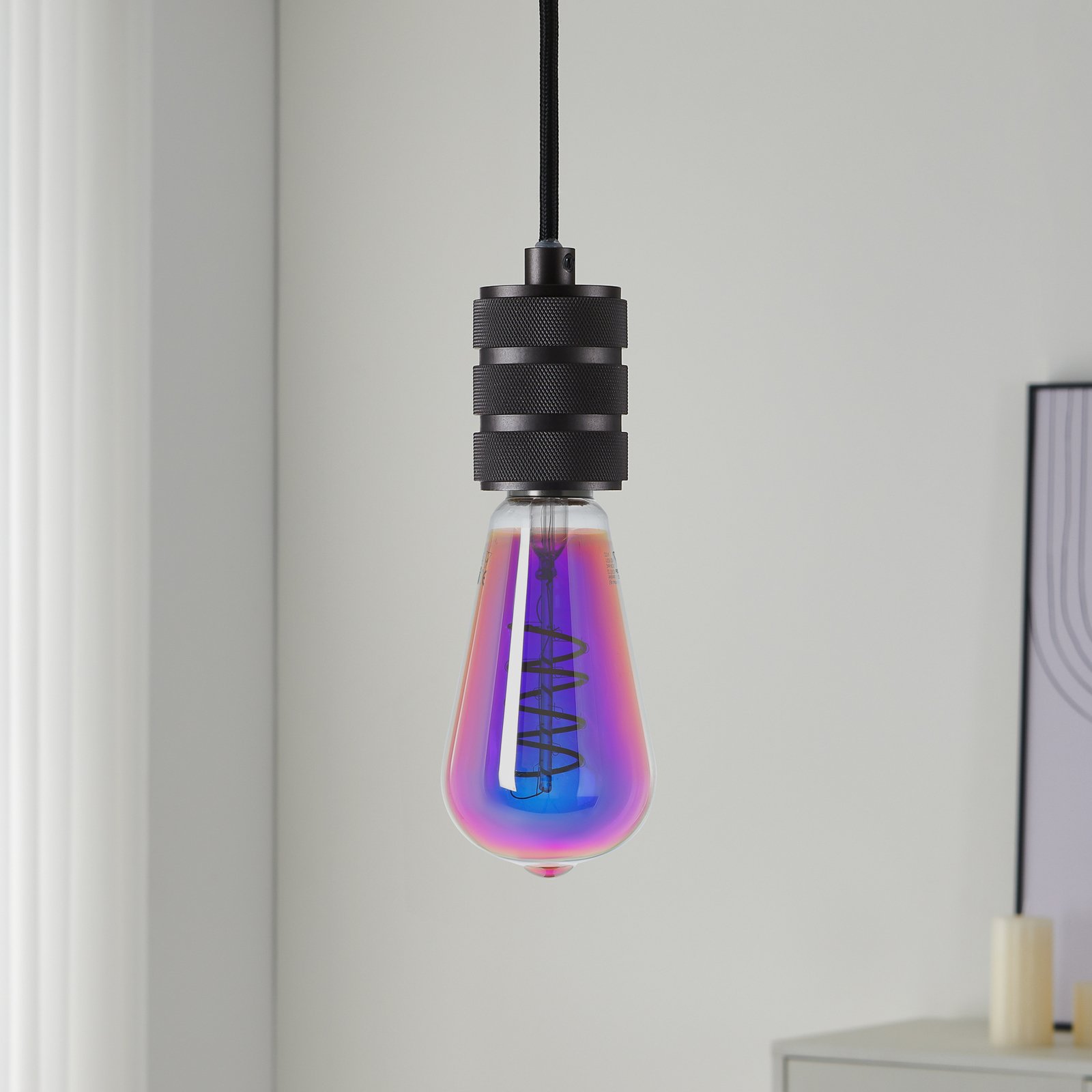 LED-filamentlampa E27 4W ST64 820 Filament iridescent dimbar