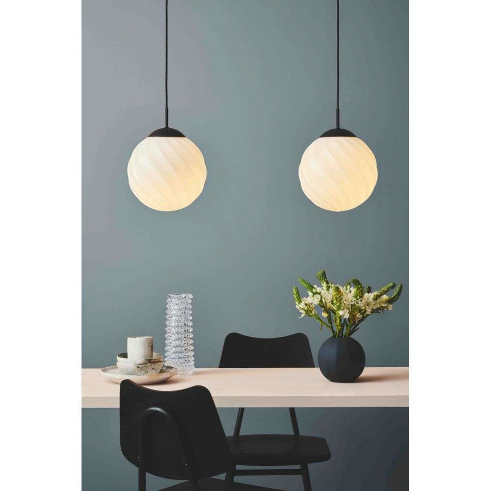 Twist Candeeiro Suspenso Ball Ø25 Antique Brass - Halo Design