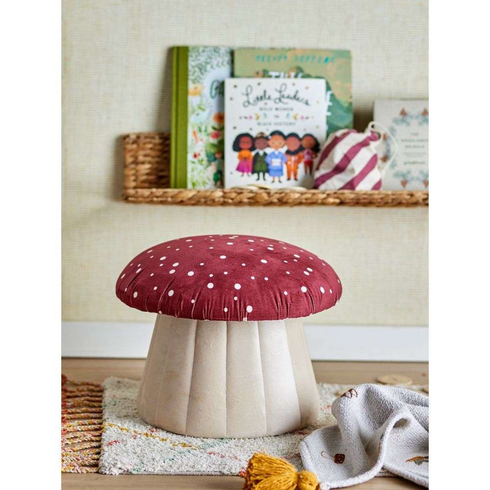 Lue Pouf Red - Bloomingville