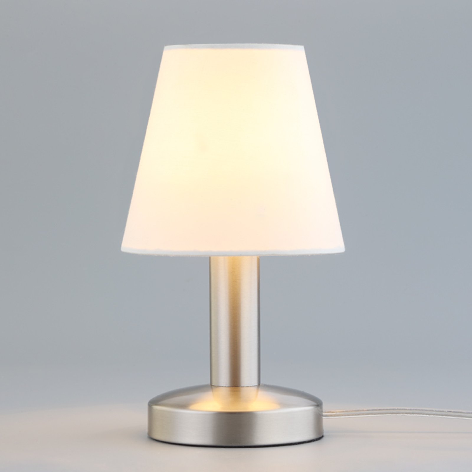 Hanno Table Lamp White/Nickel - Lindby