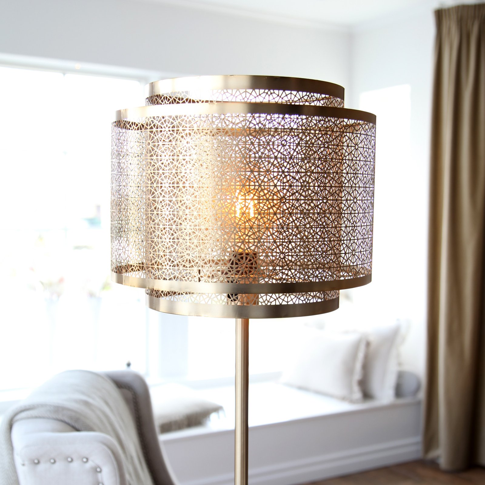 Hermine Podna lampa H157 cm Mat Mesing - By Rydéns